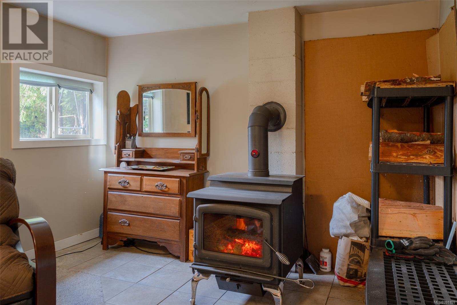 8954 Faber Rd, Port Alberni real estate listing 991159