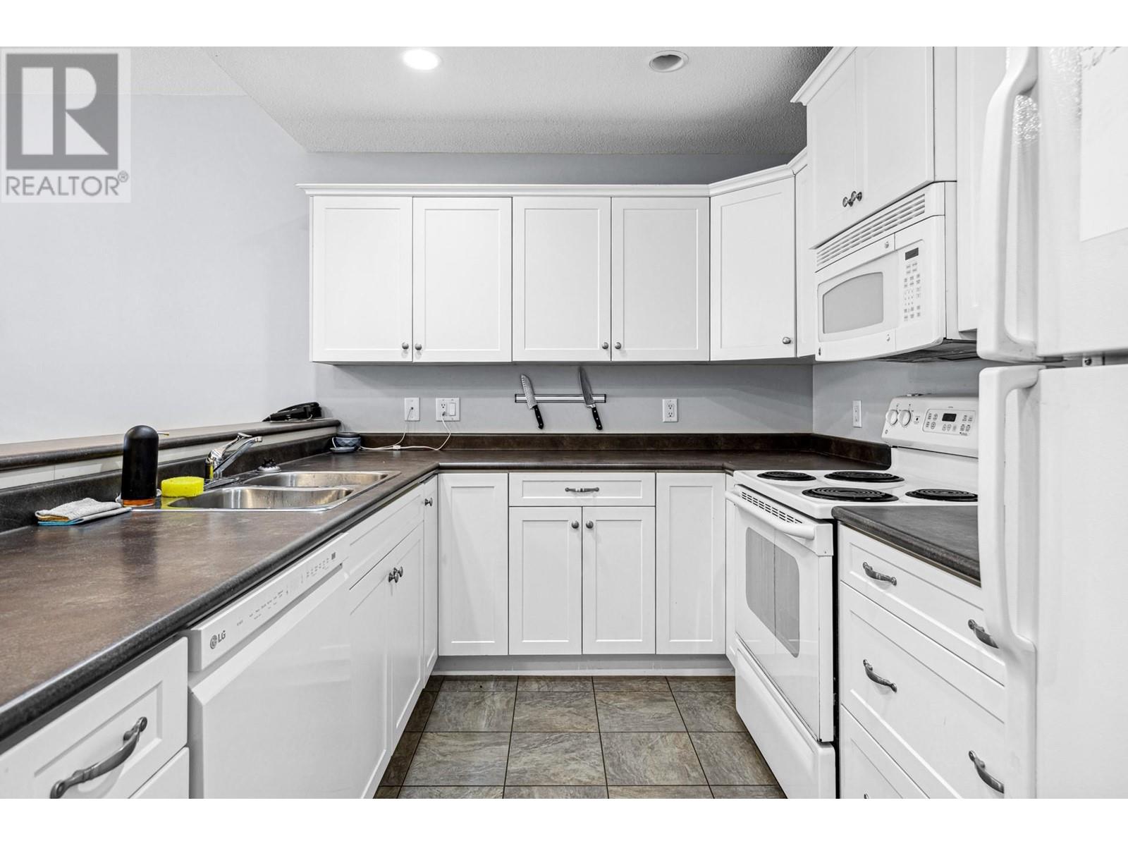 210 345 Mills Road, Kelowna