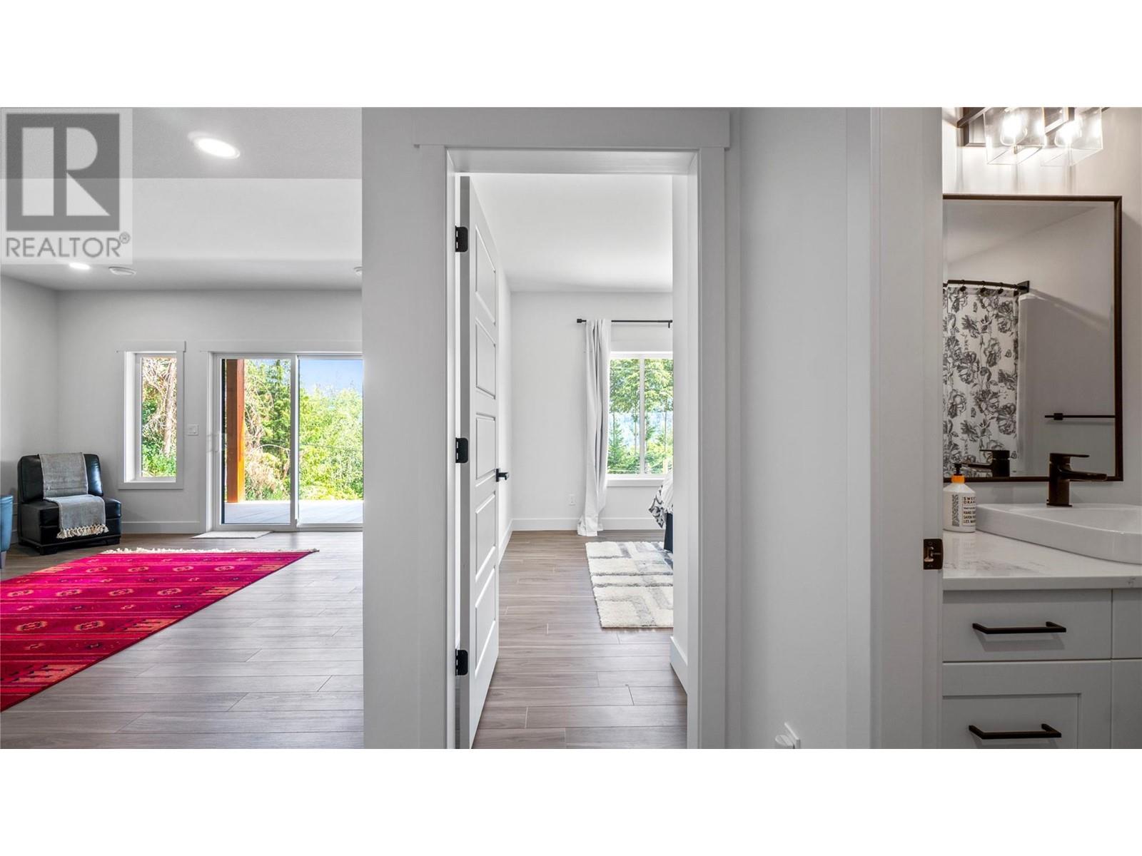  2302 Lakeview Drive, Blind Bay