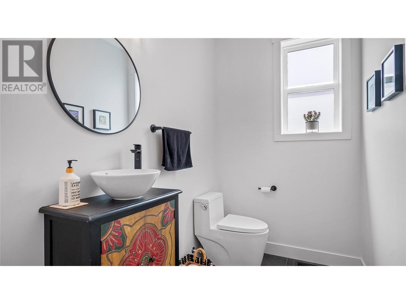  2302 Lakeview Drive, Blind Bay