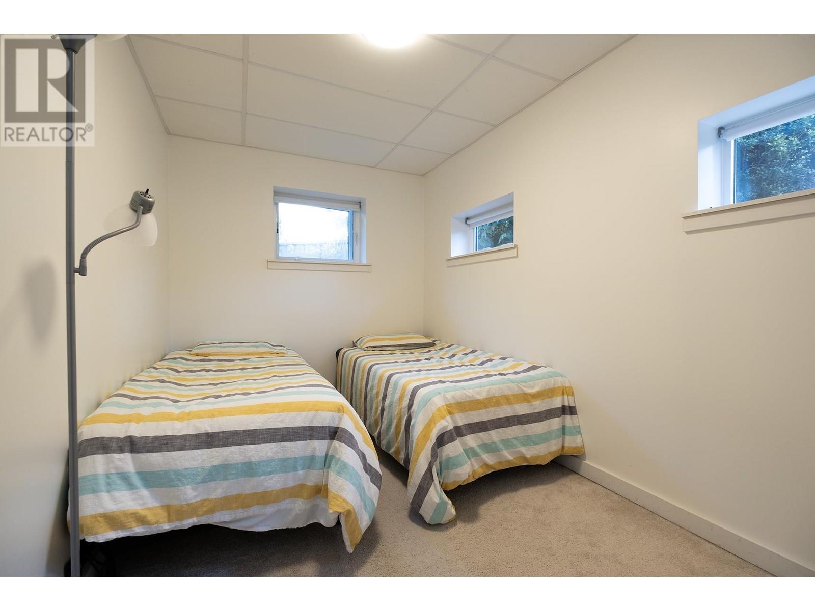 1304 JUDITH PLACE, Gibsons