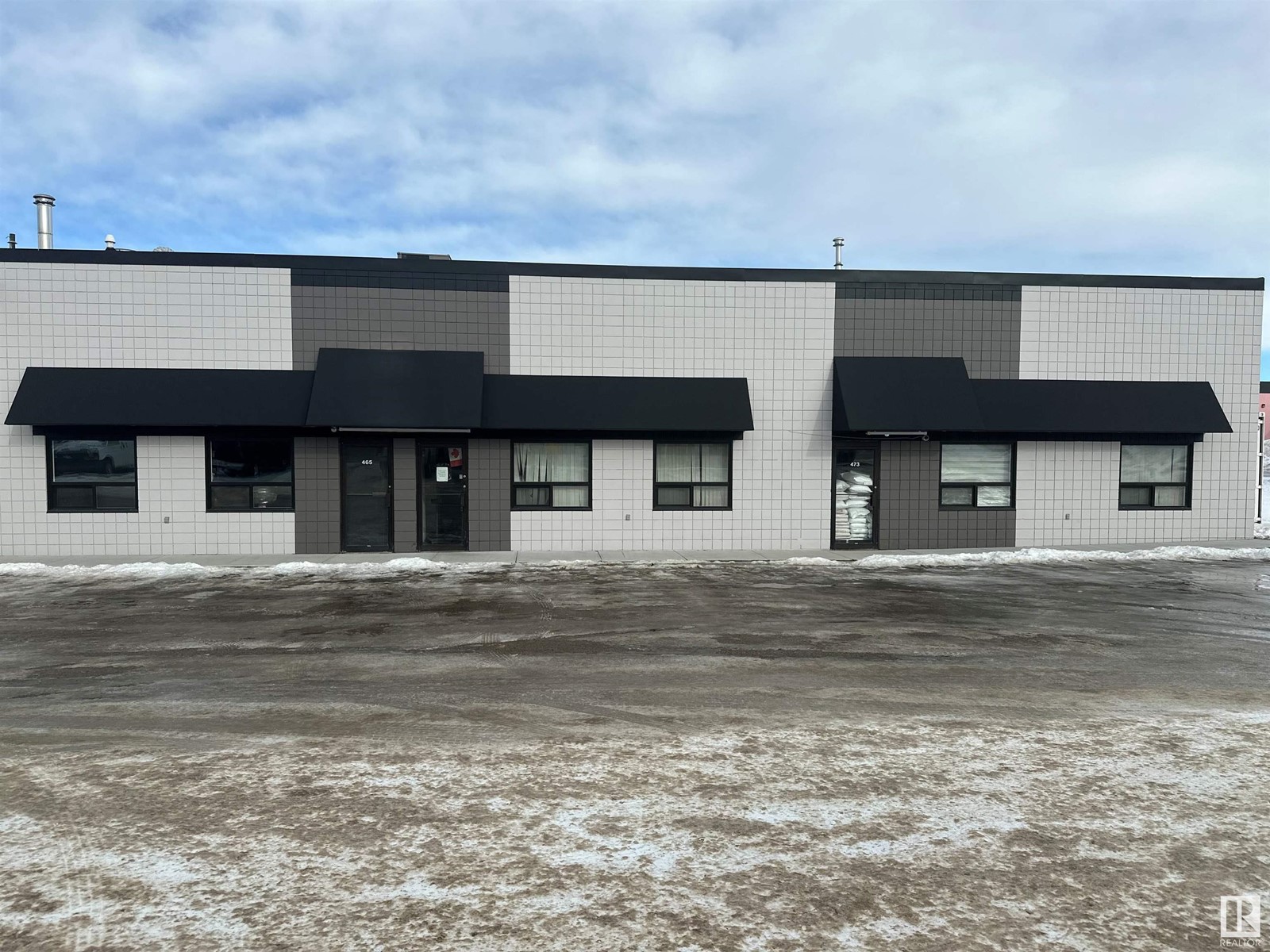 Photo 3 of 465 469 Sioux Rd Nw, Sherwood Park AB
