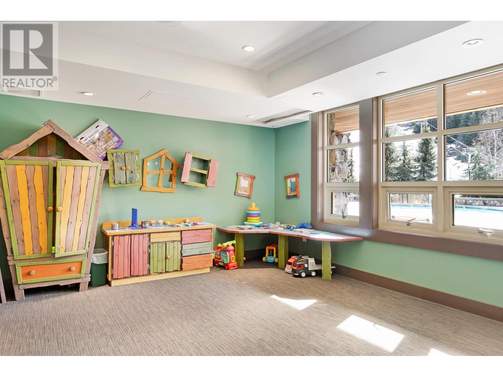 318C 2036 LONDON LANE, Whistler