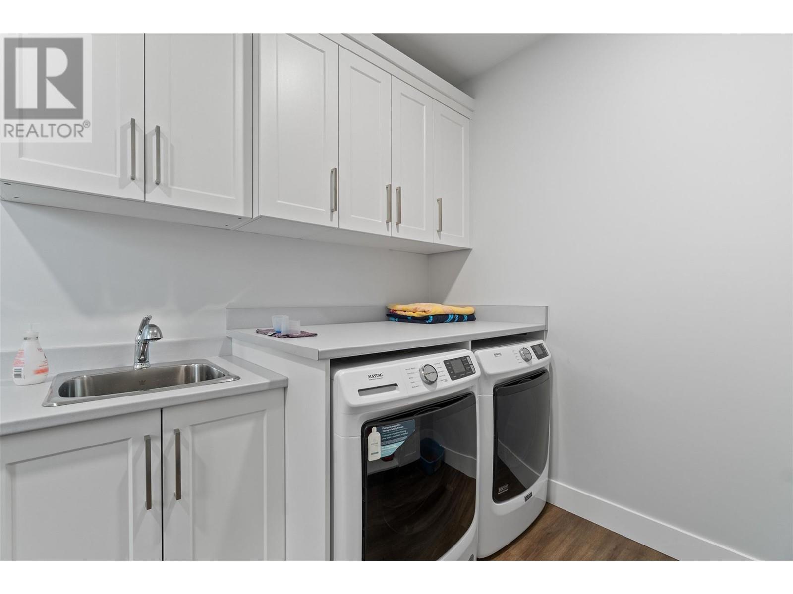  2763 Valleyview Drive, Blind Bay