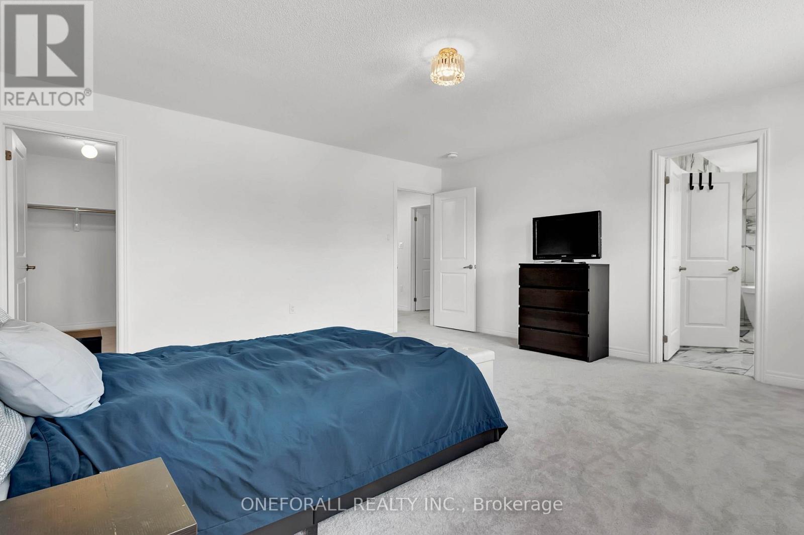 Photo 20 of 68 Wakefield Boulevard, Essa ON