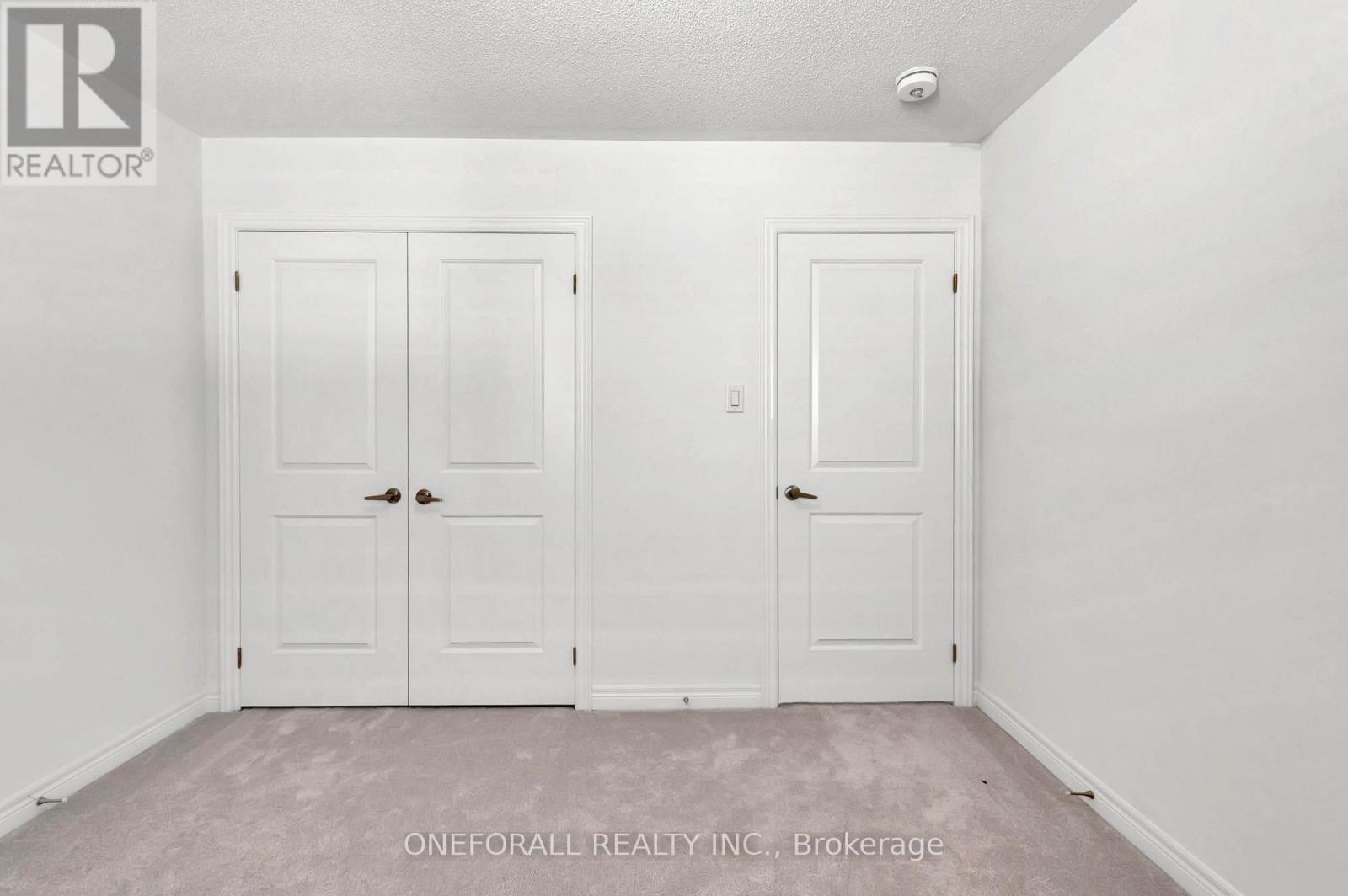 Photo 33 of 68 Wakefield Boulevard, Essa ON