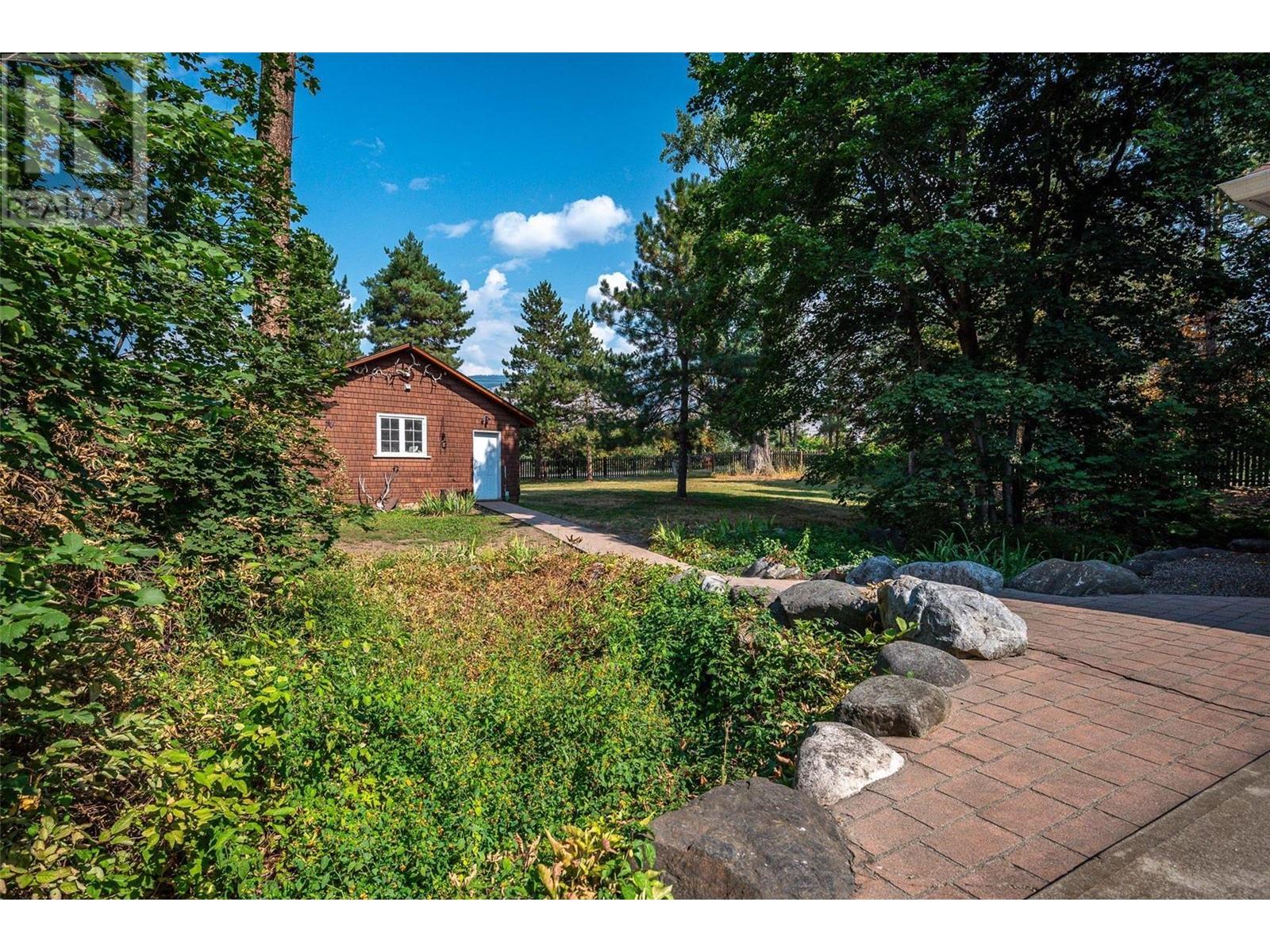 9310 Kalamalka Road, Coldstream