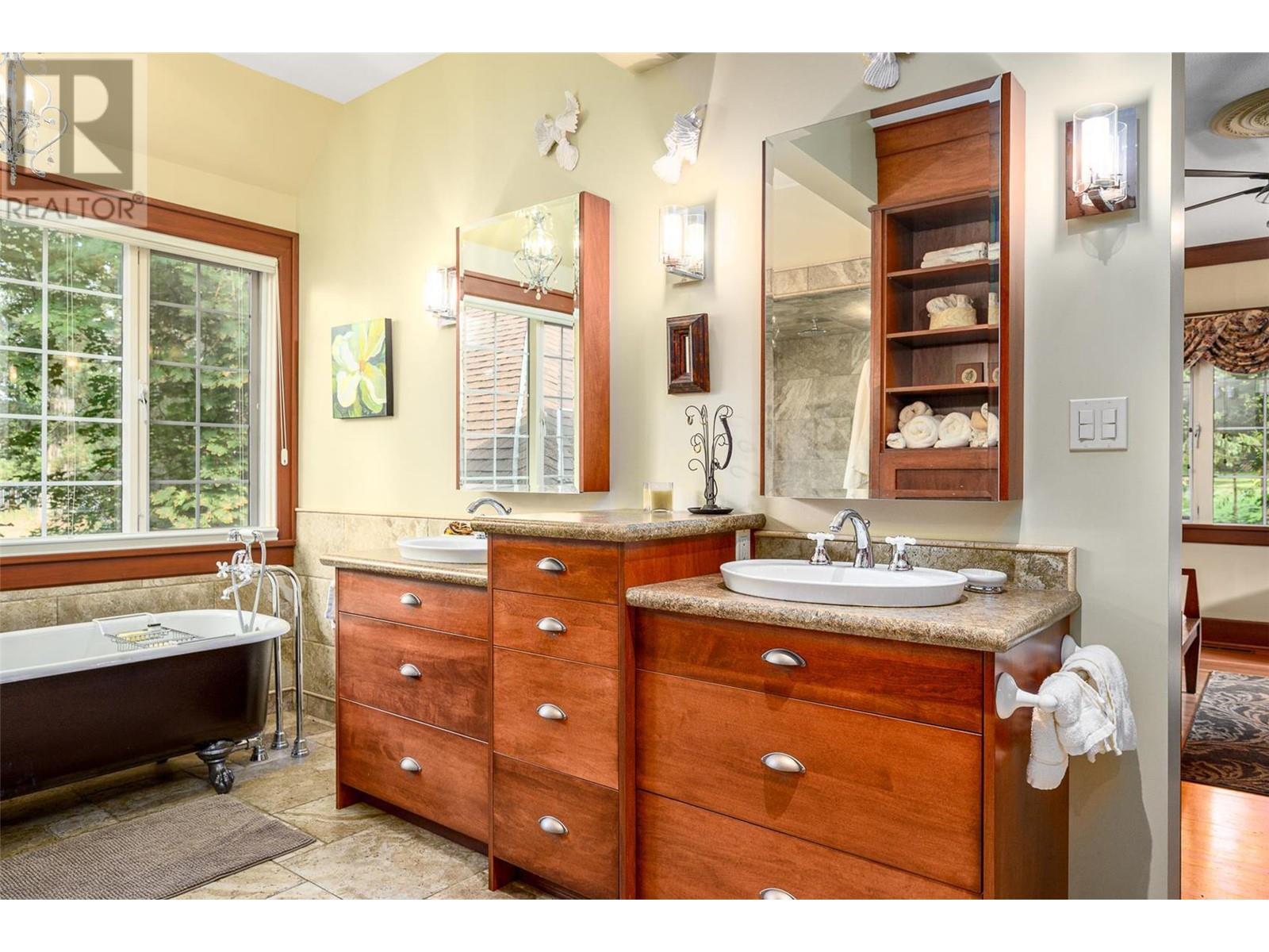 9310 Kalamalka Road, Coldstream