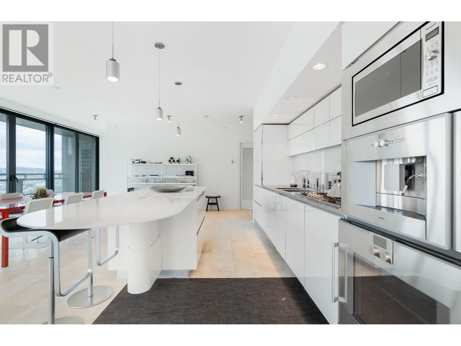 2401 838 W HASTINGS STREET, Vancouver