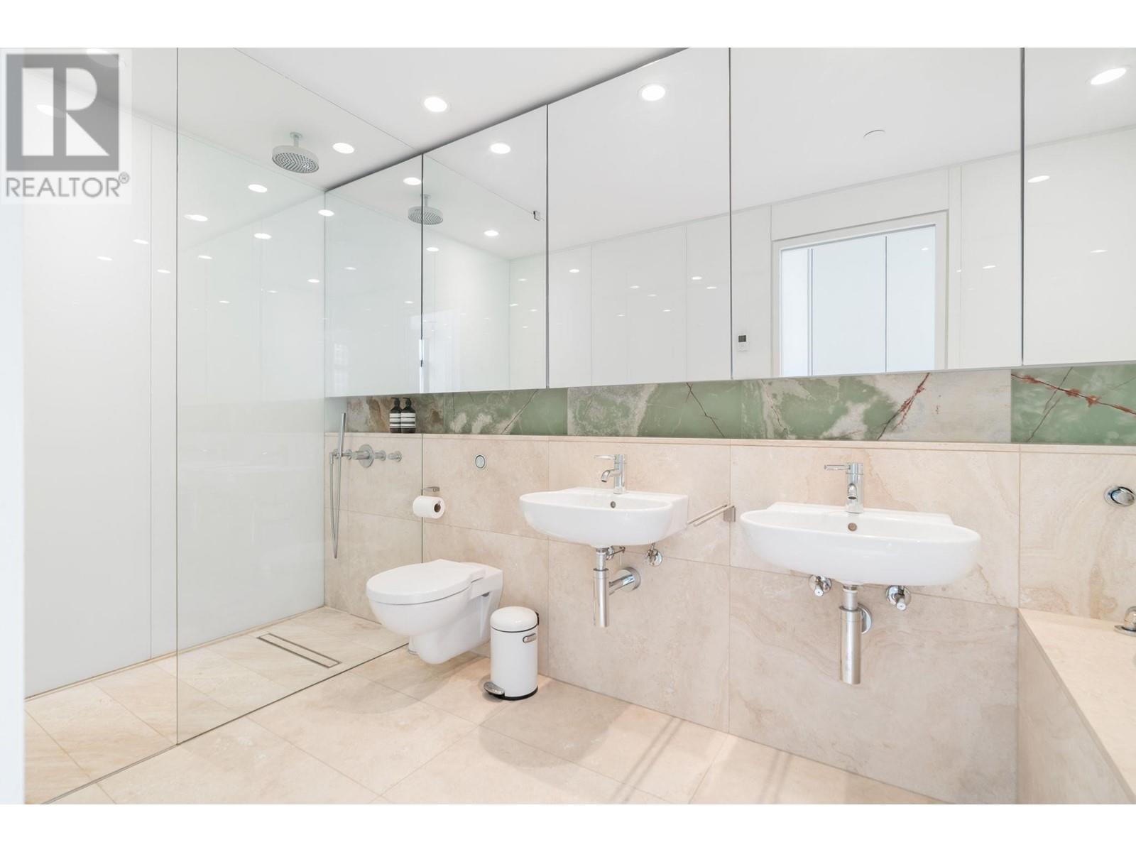 2401 838 W HASTINGS STREET, Vancouver