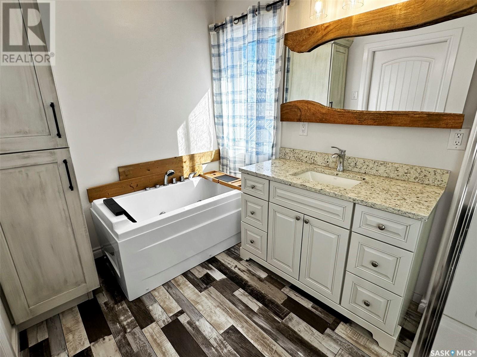 Photo 23 of 203 Hillcrest Place, Lac Pelletier Rm No 107 SK