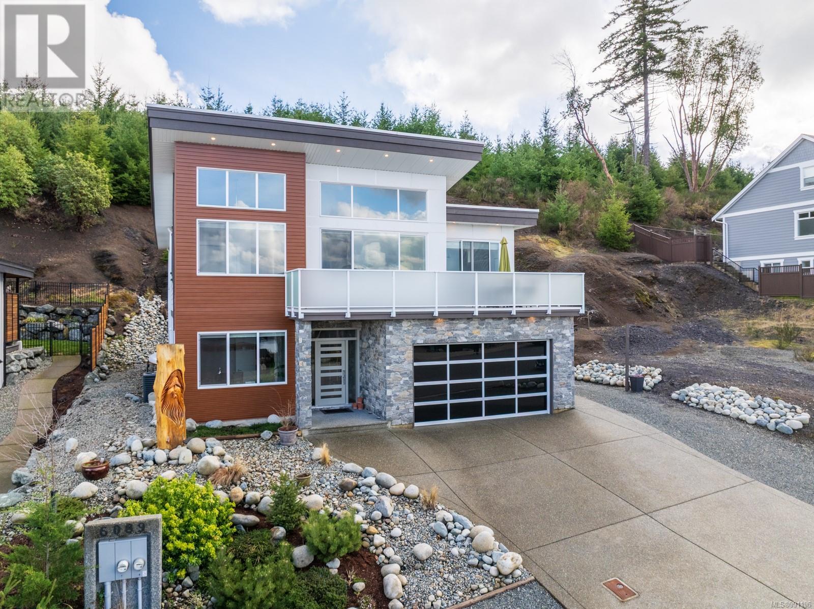 6089 Sansum Dr, Duncan