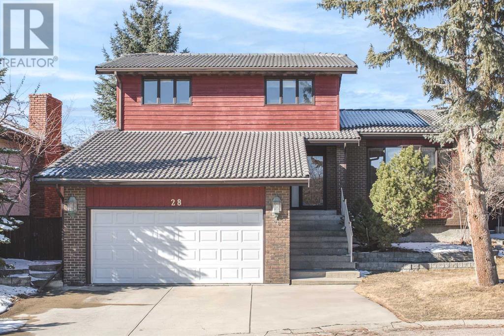 28 Edgehill Mews NW, Calgary, Alberta