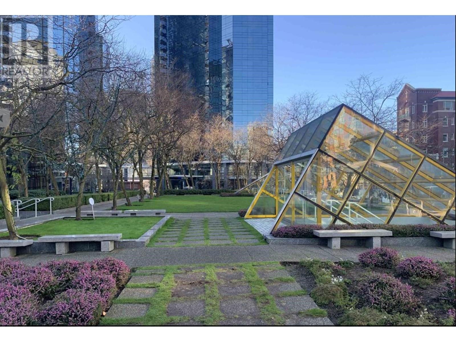 Photo 37 of 701 1050 Burrard Street, Vancouver BC