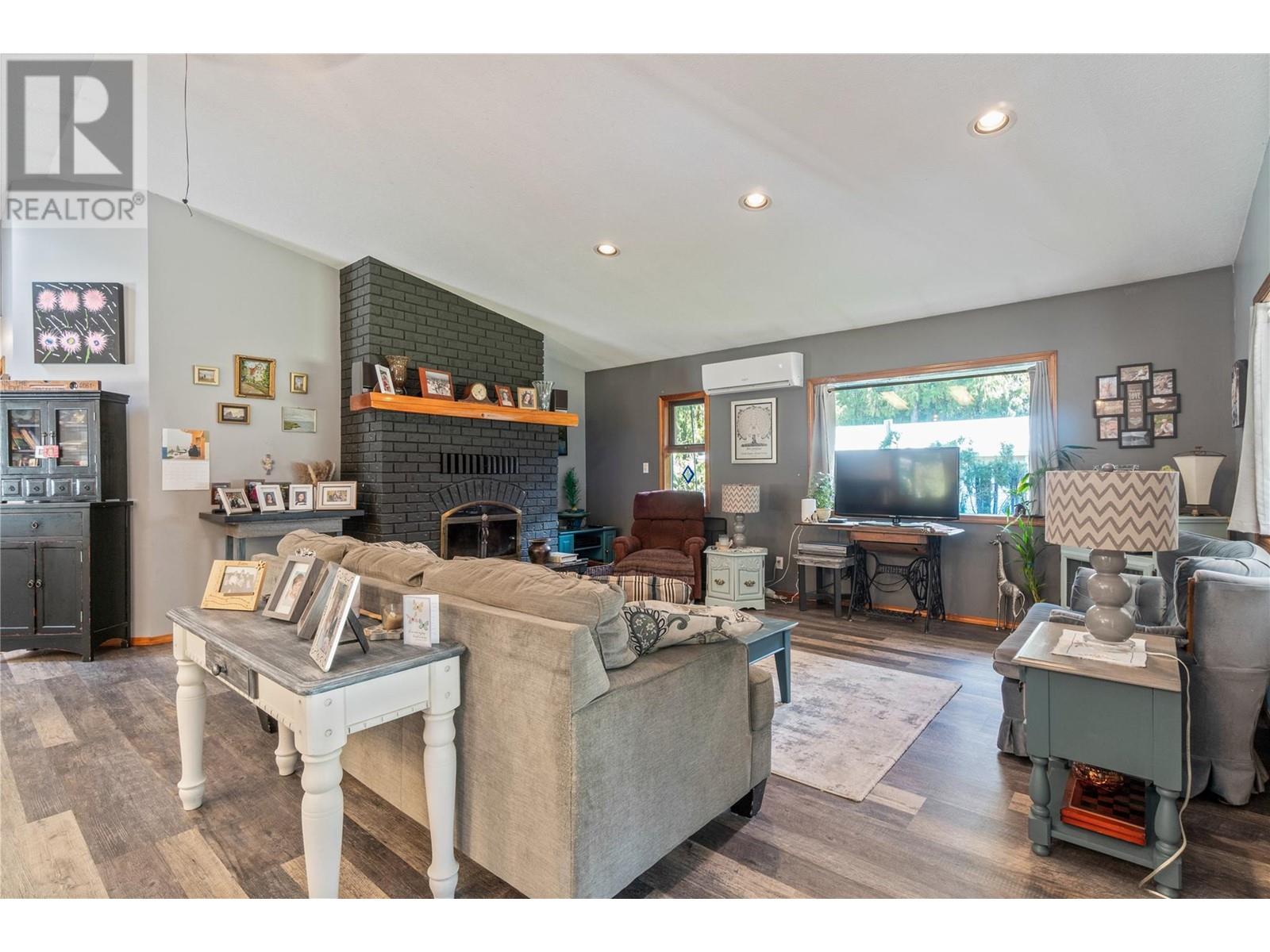 4061 SANTA ROAD - 33