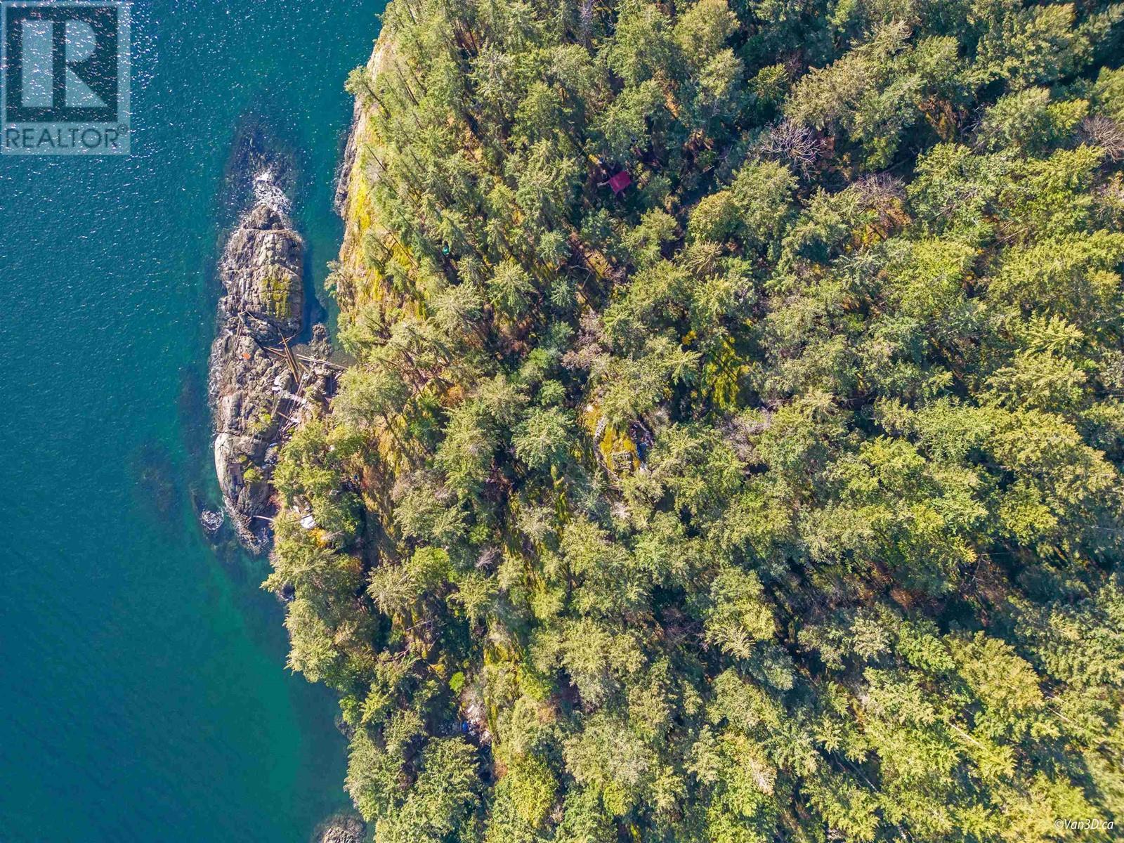 381 WATERFRONT, Bowen Island