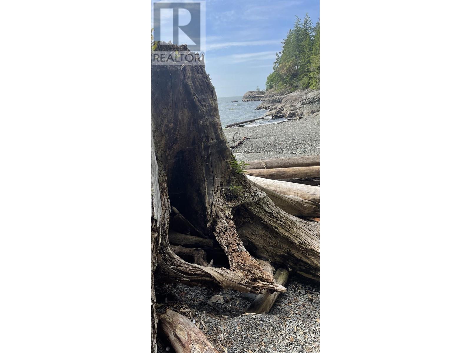 381 WATERFRONT, Bowen Island