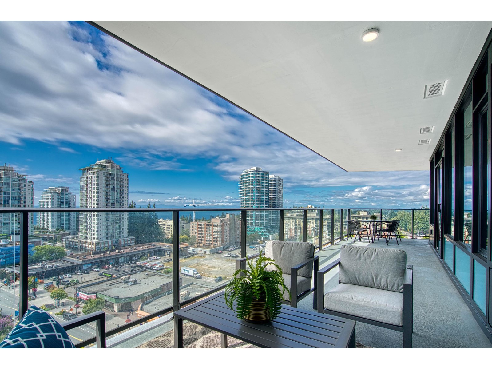 1108 1588 JOHNSTON ROAD, White Rock real estate listing R2974858