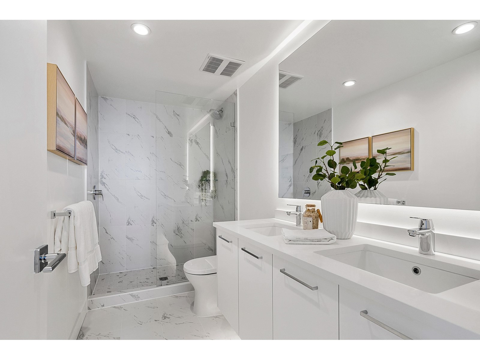 1108 1588 JOHNSTON ROAD, White Rock real estate listing R2974858