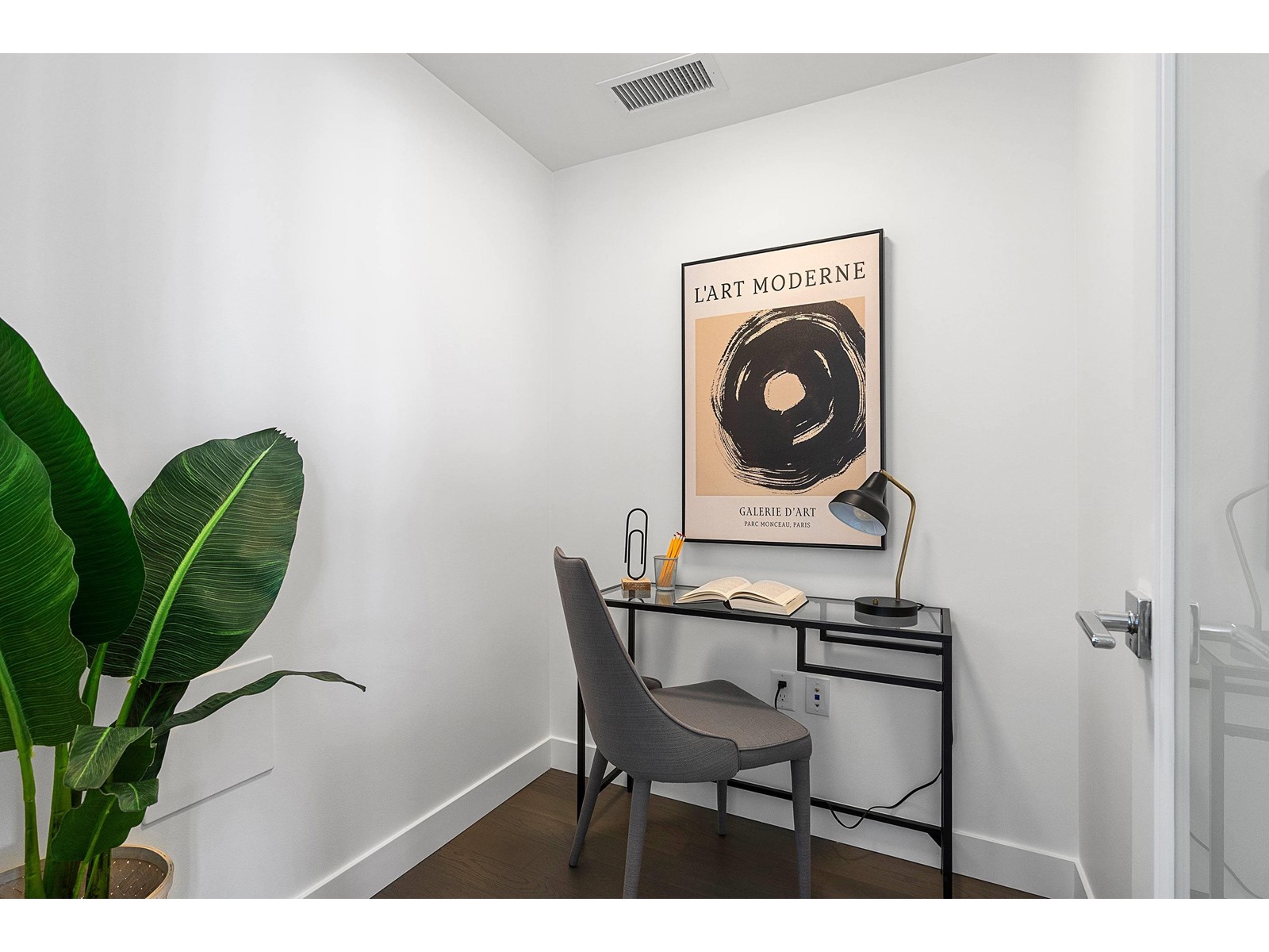 1108 1588 JOHNSTON ROAD, White Rock real estate listing R2974858