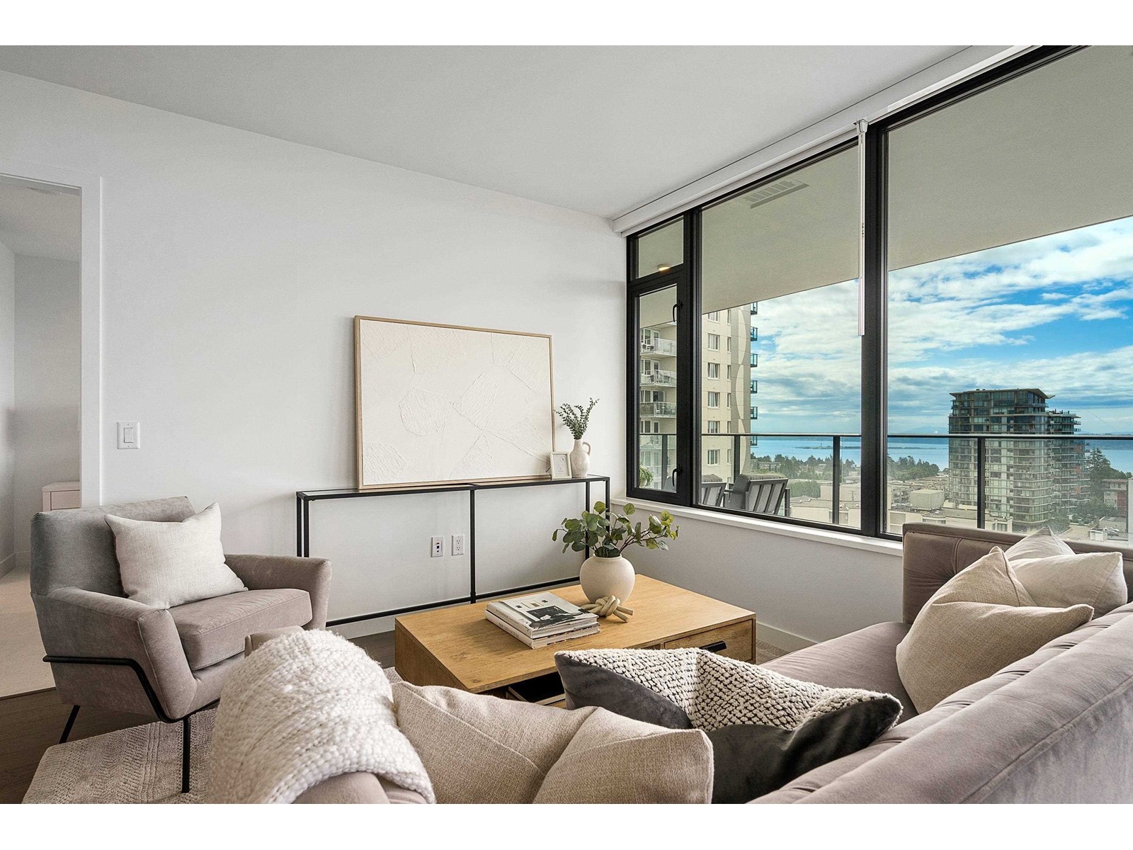 1108 1588 JOHNSTON ROAD, White Rock