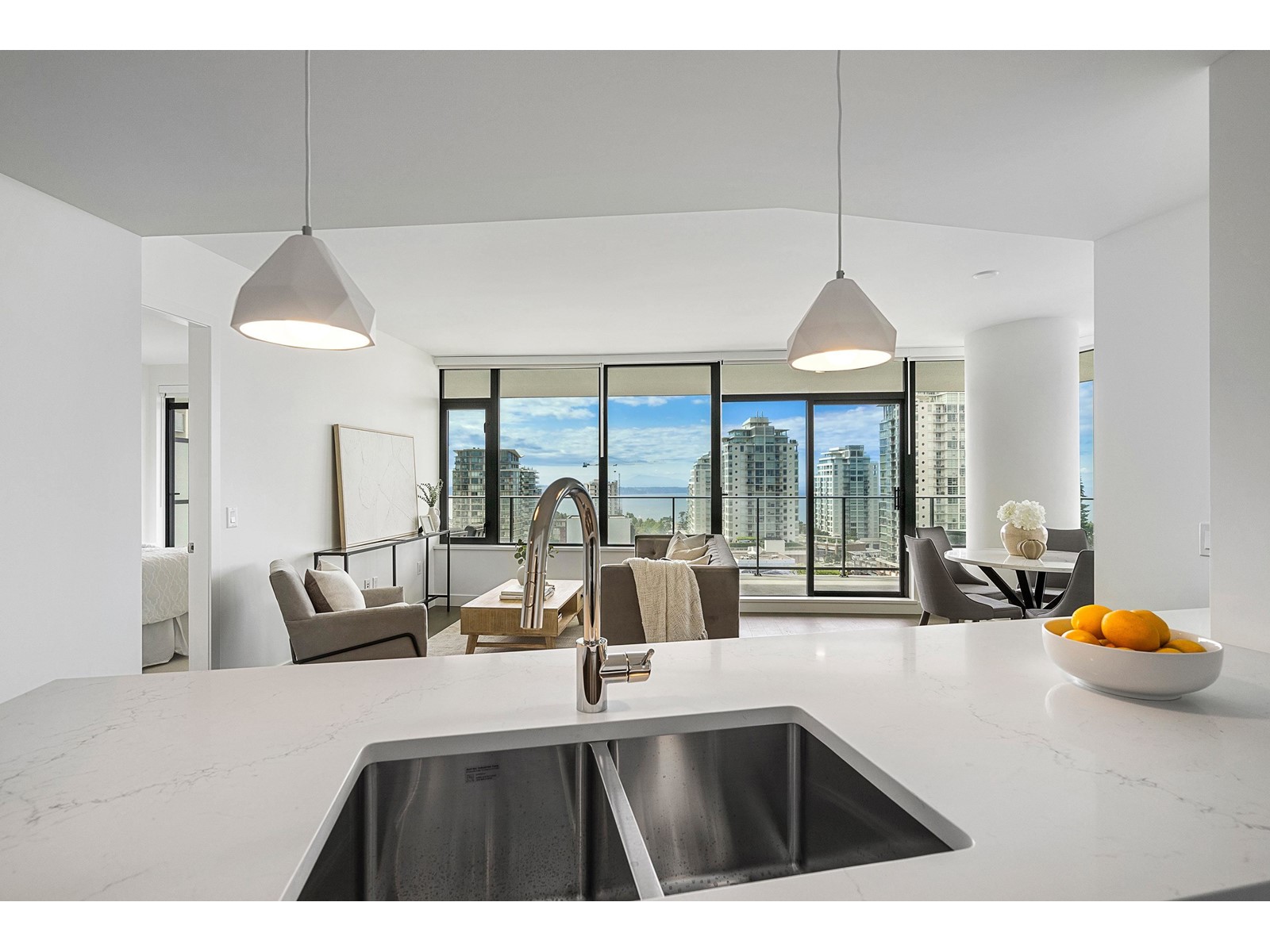 1108 1588 JOHNSTON ROAD, White Rock real estate listing R2974858