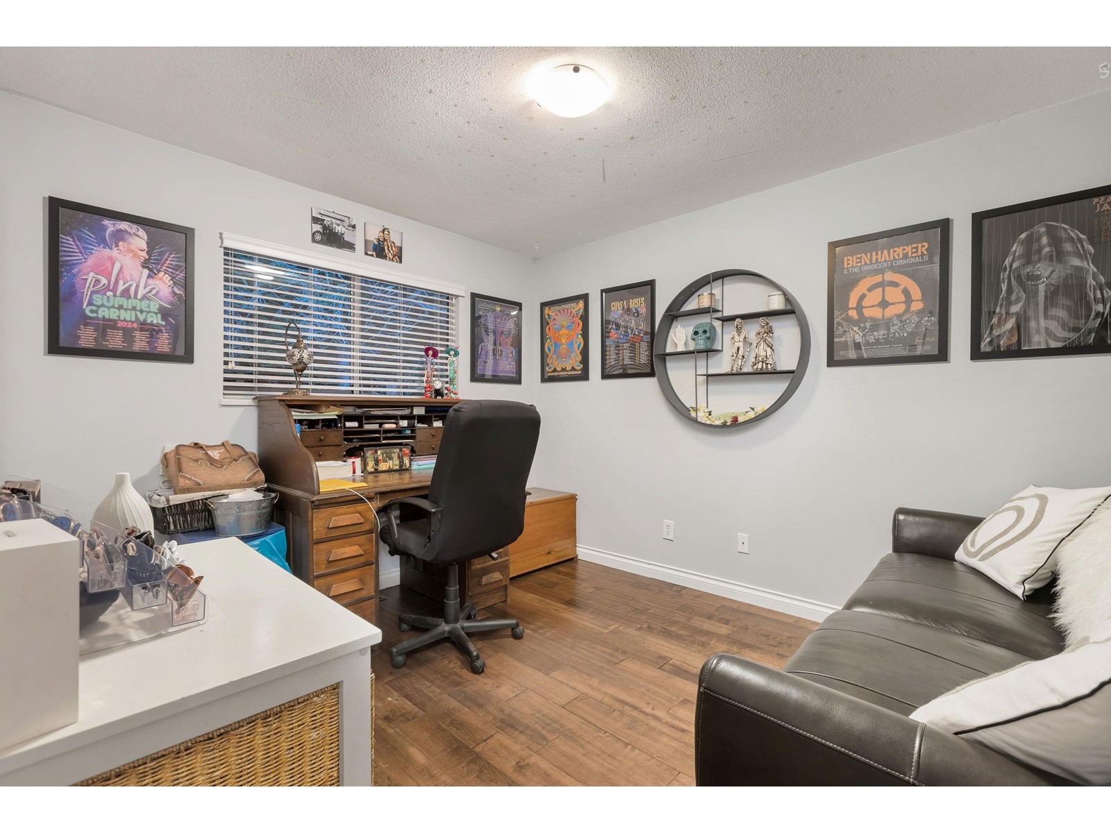 1530 CORY ROAD, White Rock real estate listing R2974728