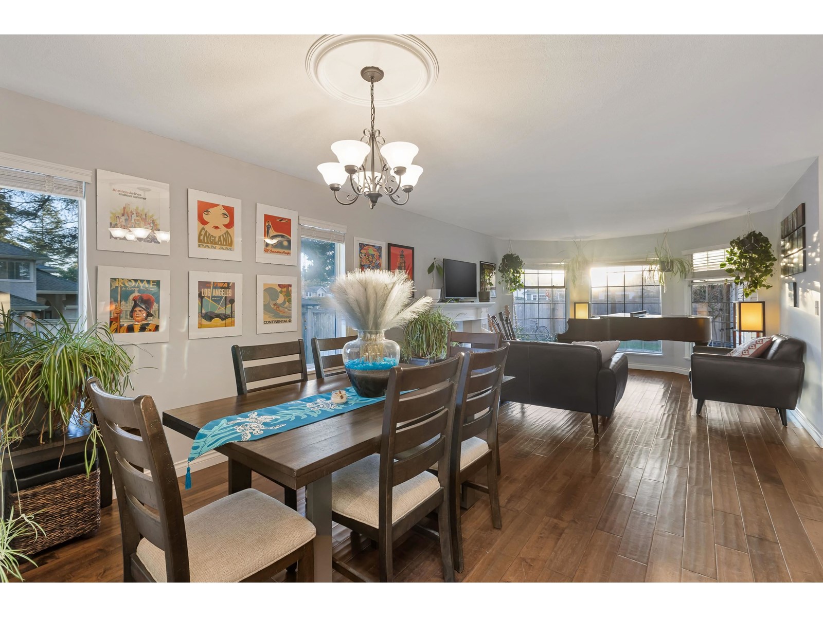 1530 CORY ROAD, White Rock real estate listing R2974728