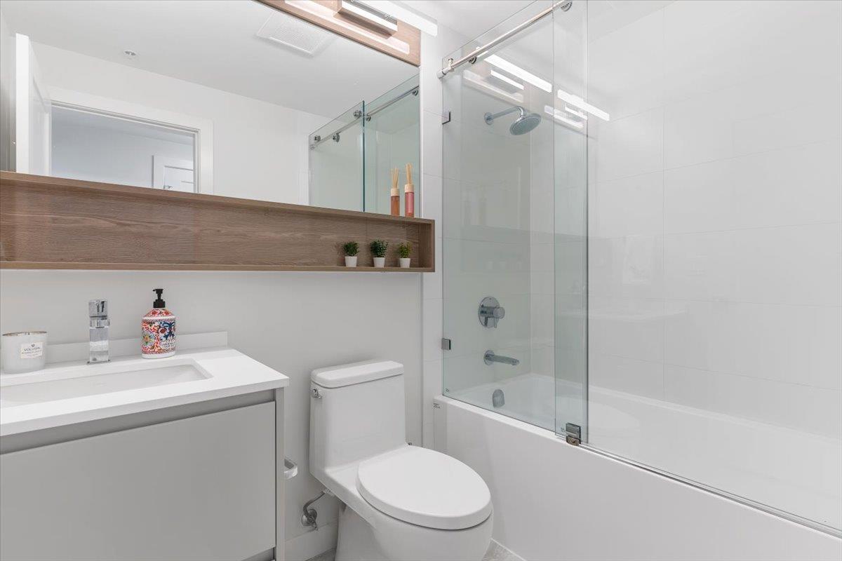 601 1526 FINLAY STREET, White Rock real estate listing R2975179