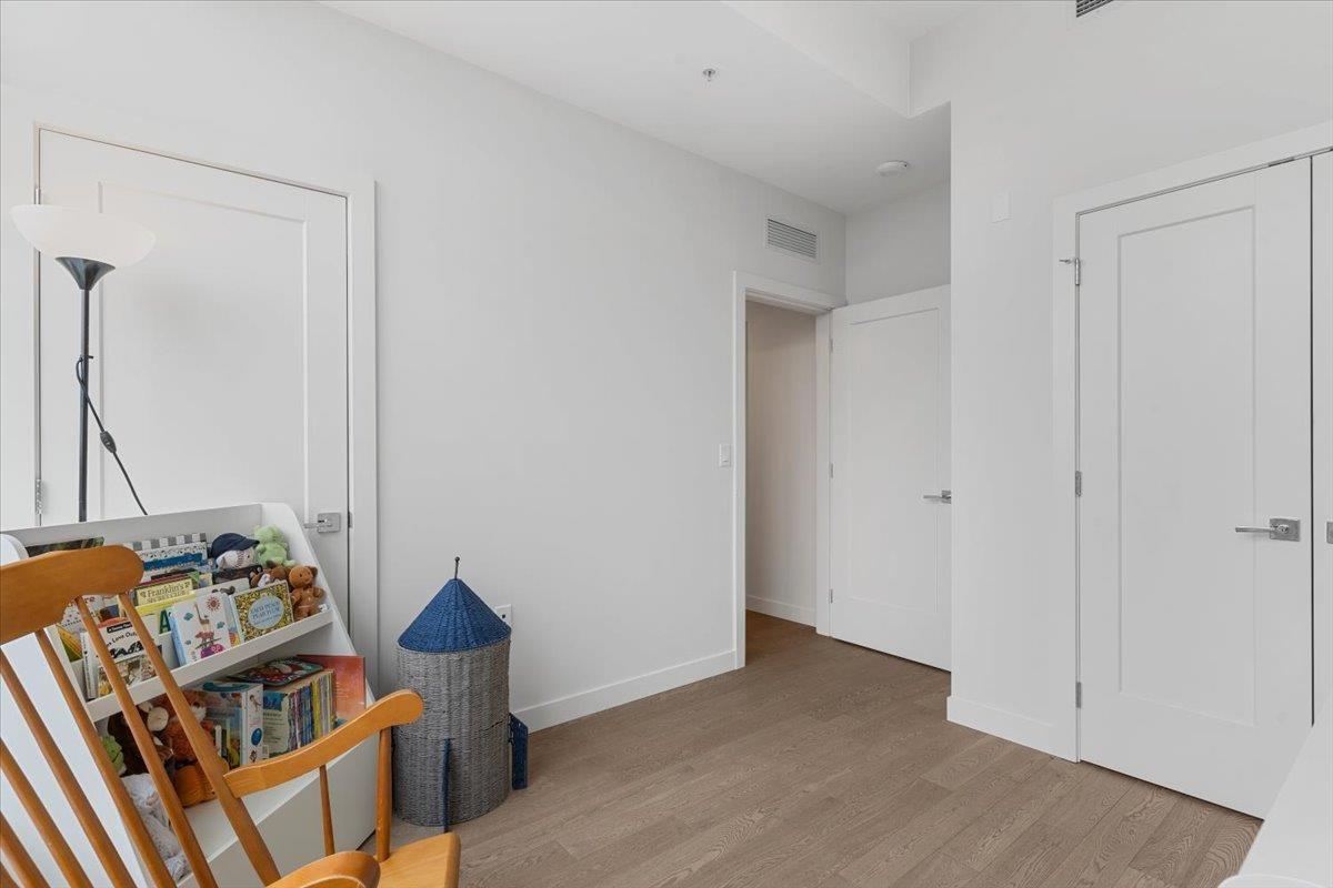 601 1526 FINLAY STREET, White Rock real estate listing R2975179