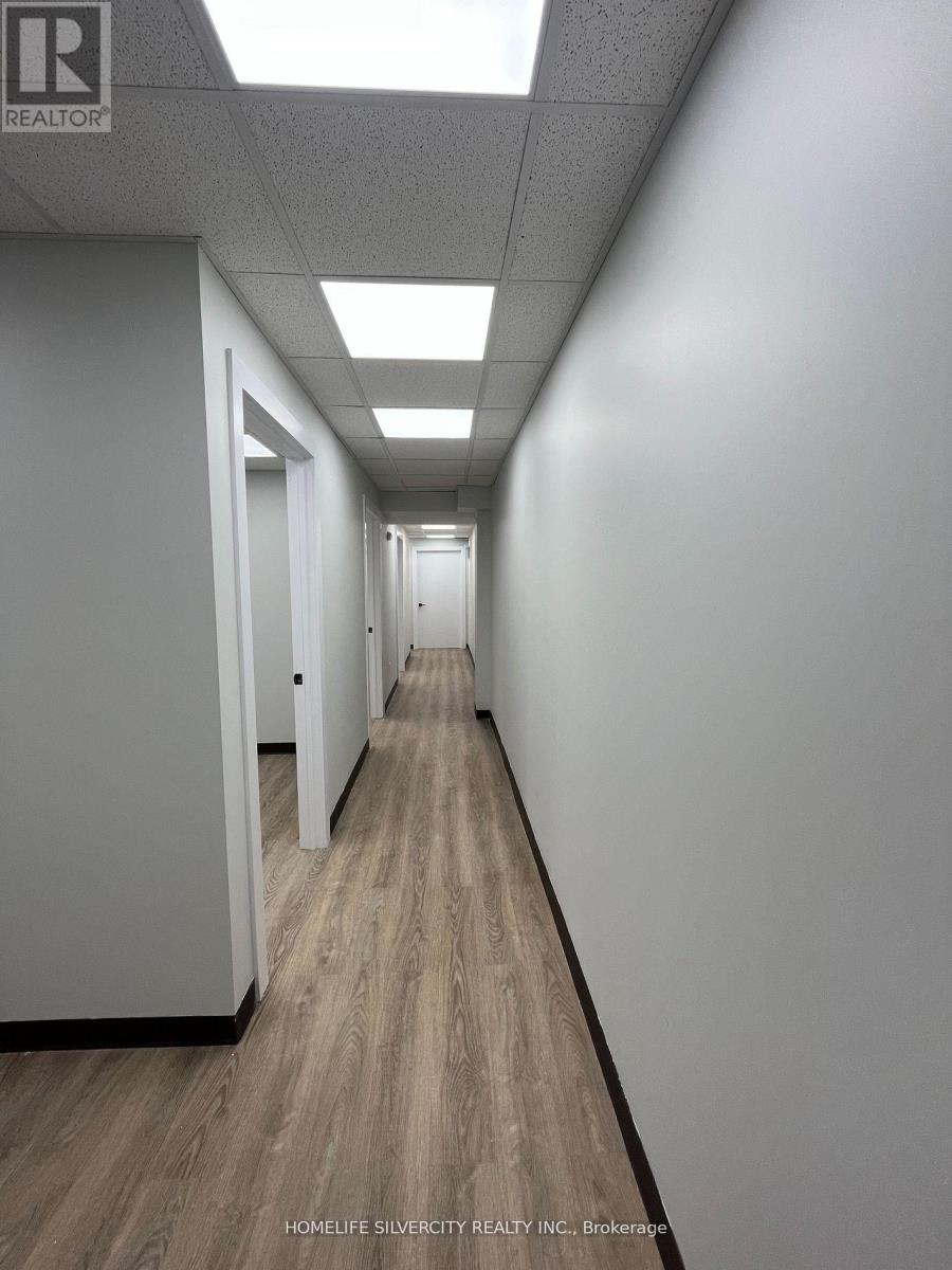 Photo 9 of B 3 10095 Bramalea Road, Brampton ON