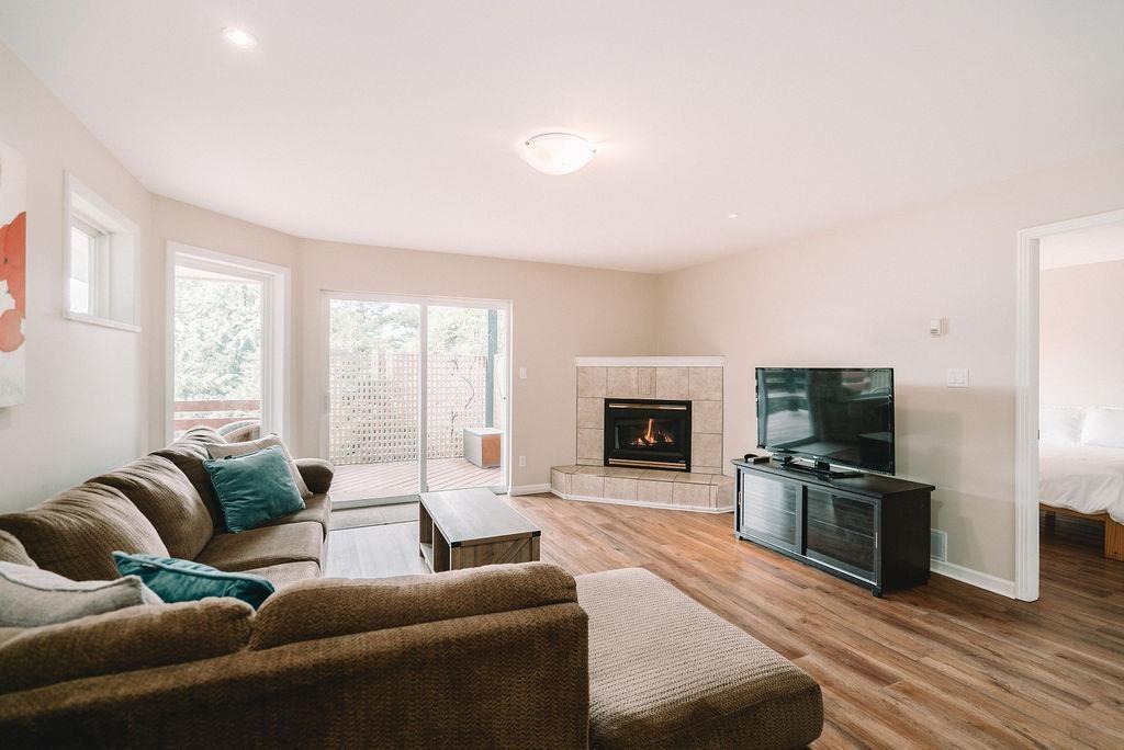 6960 ROCKWELL DRIVE, Harrison Lake, Harrison Hot Springs