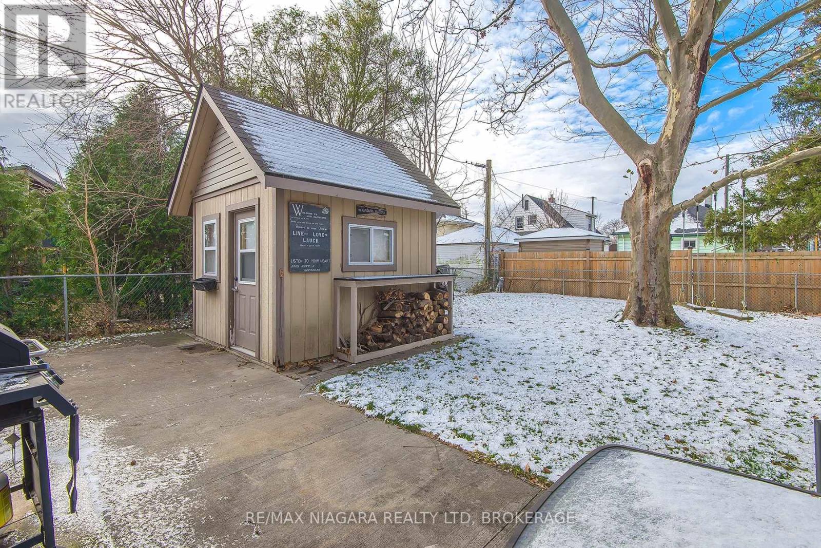 Photo 12 of 5 Glen Avenue, St Catharines ON