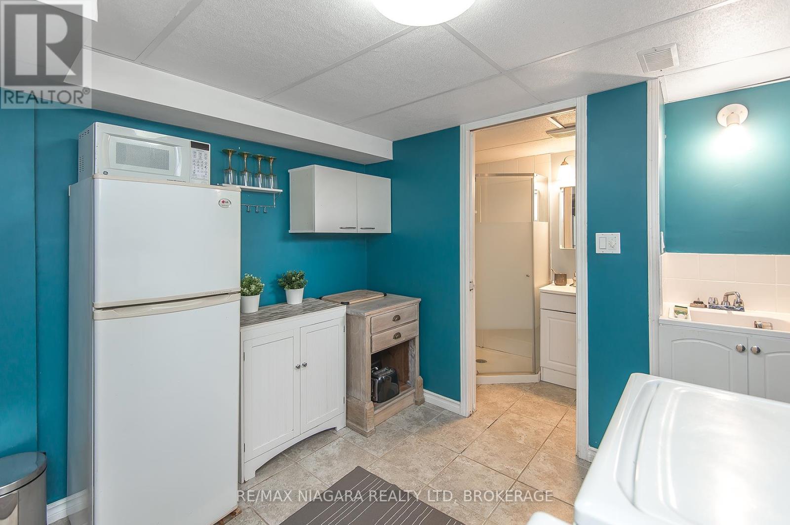 Photo 32 of 5 Glen Avenue, St Catharines ON
