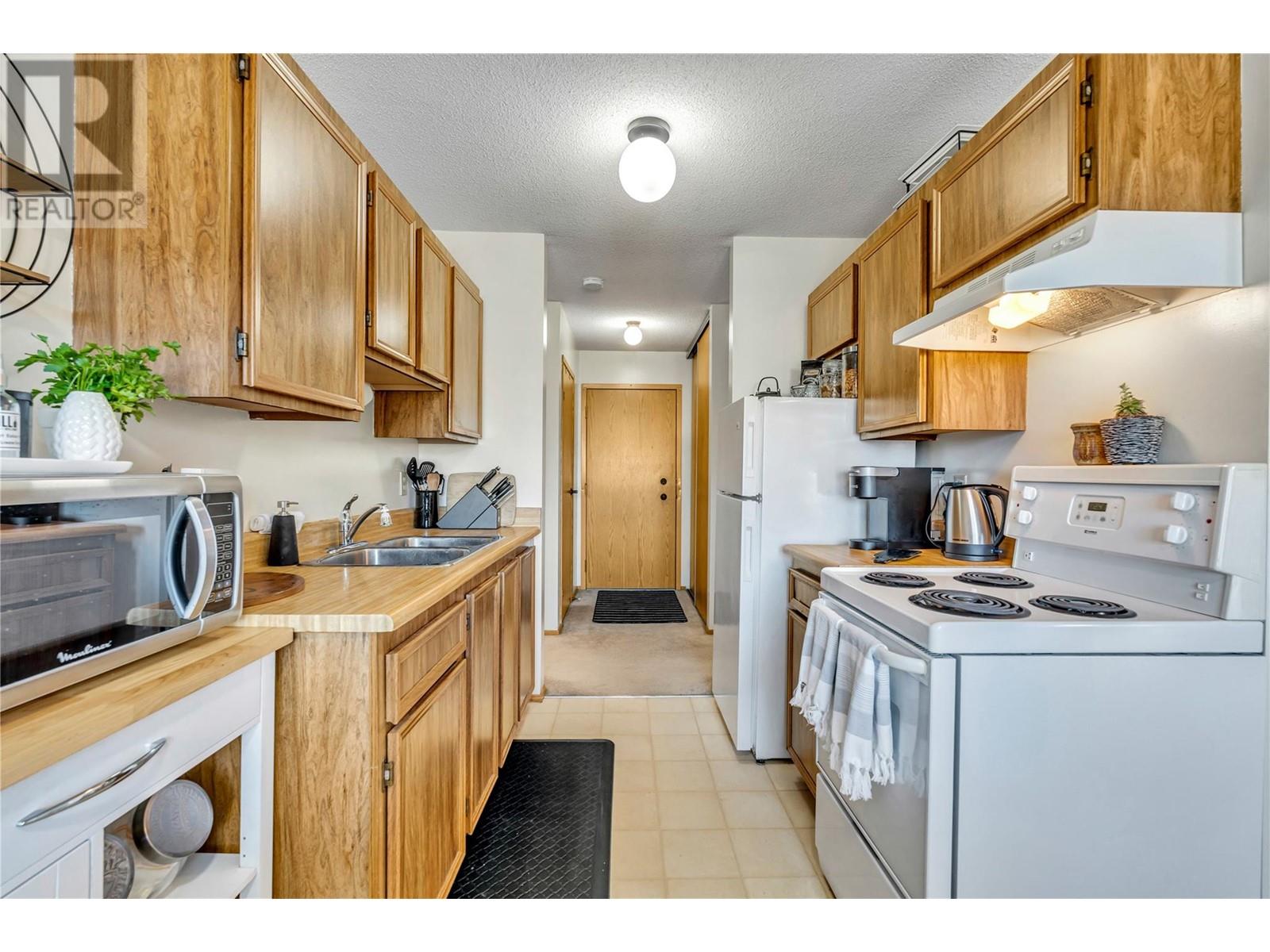 110 Skaha Place Unit# 406, Penticton