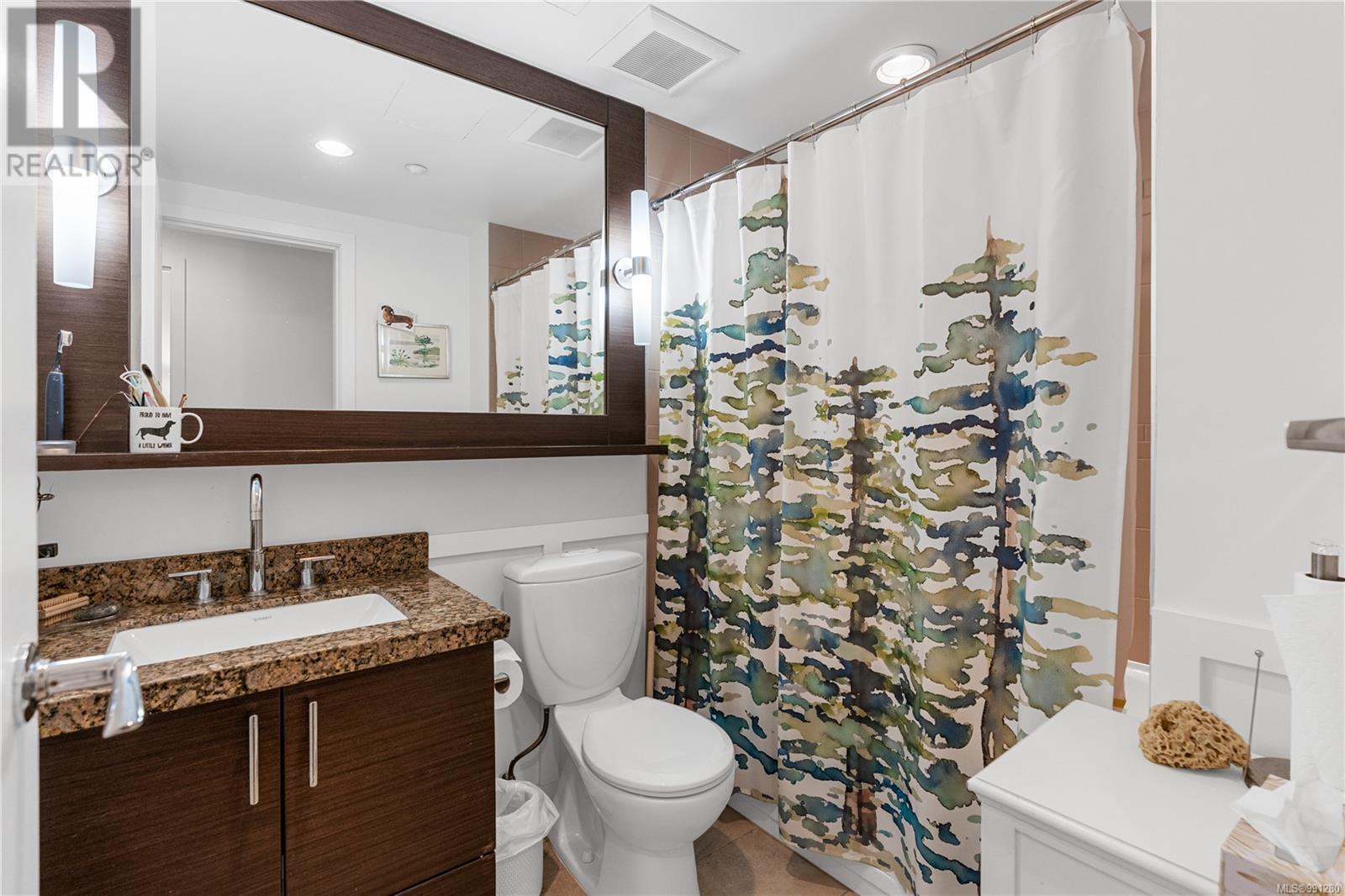 315 1400 Lynburne Pl, Langford real estate listing 991280