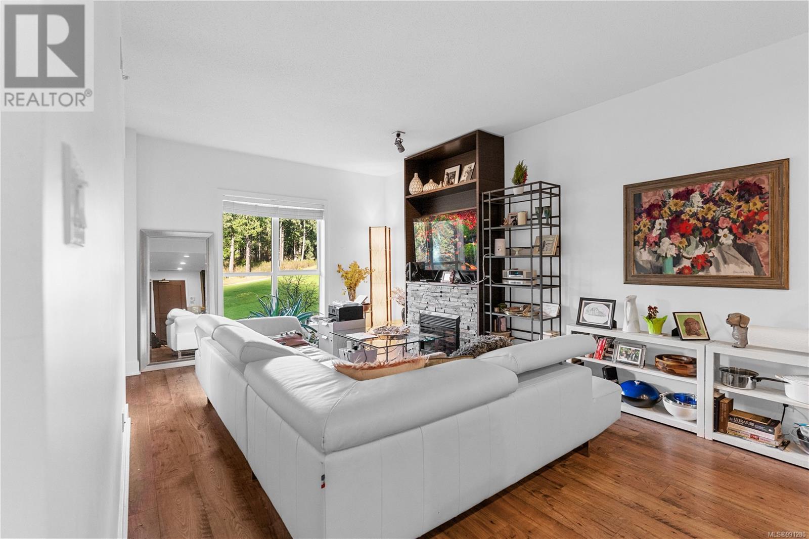 315 1400 Lynburne Pl, Langford real estate listing 991280
