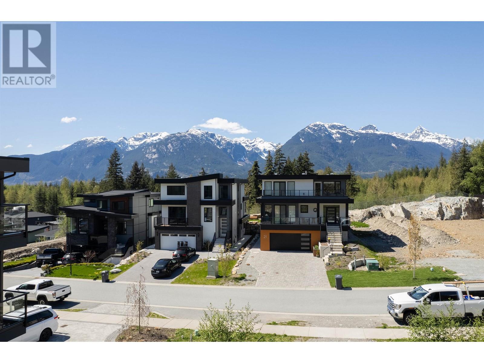 18 3385 MAMQUAM ROAD, Squamish real estate listing R2975244