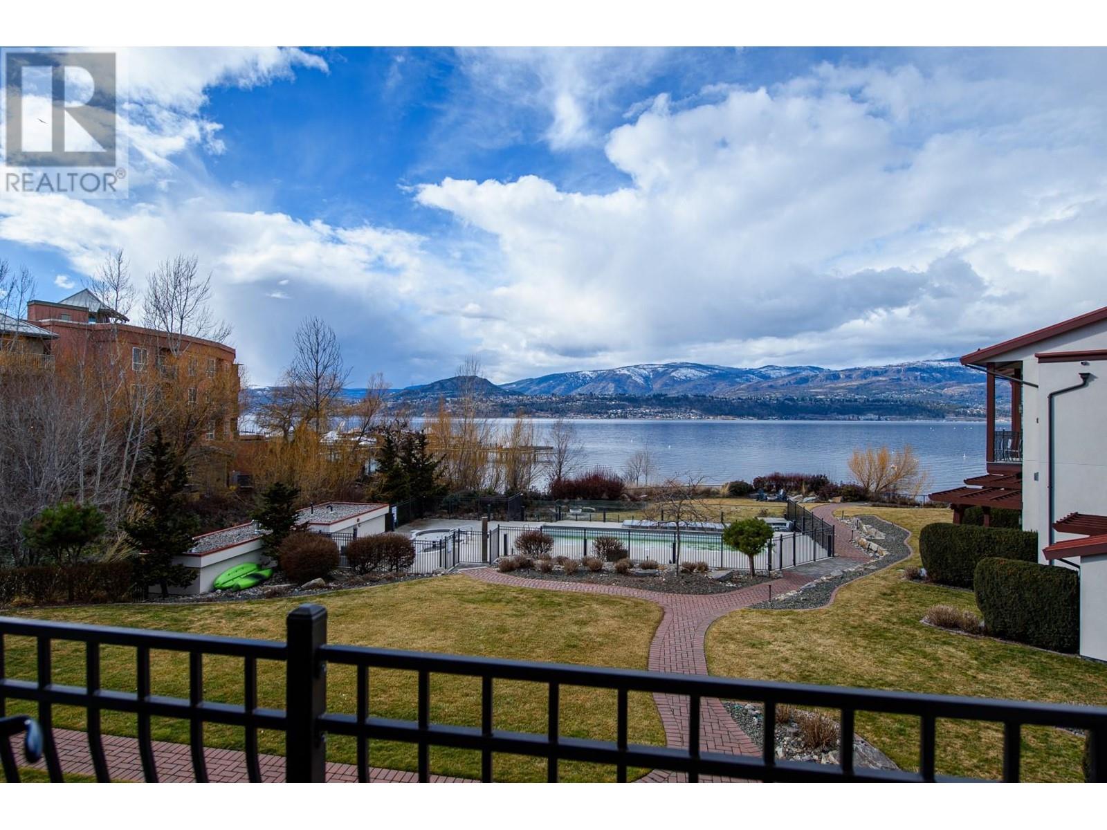 4 3756 Lakeshore Road, Kelowna