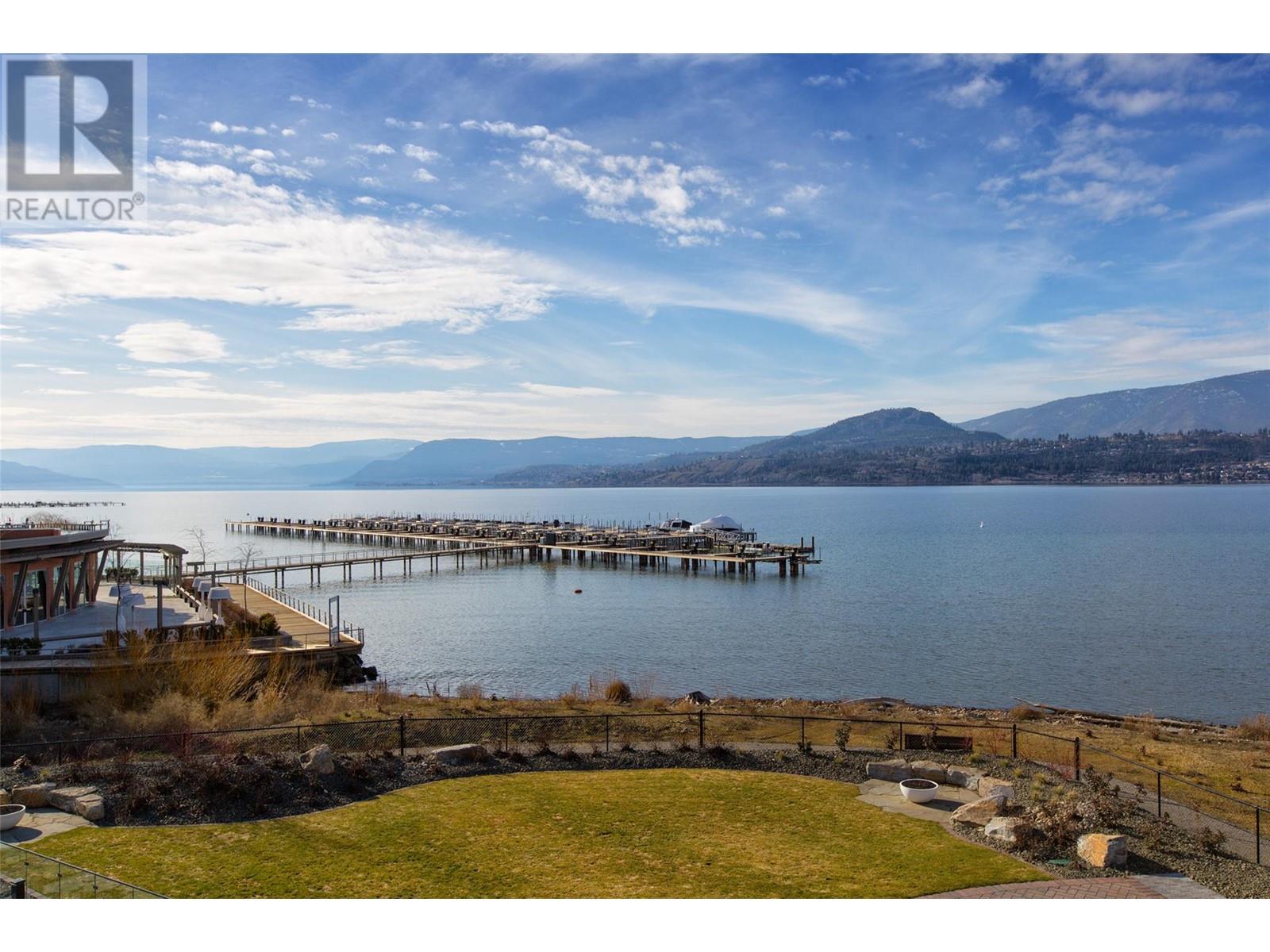 4 3756 Lakeshore Road, Kelowna