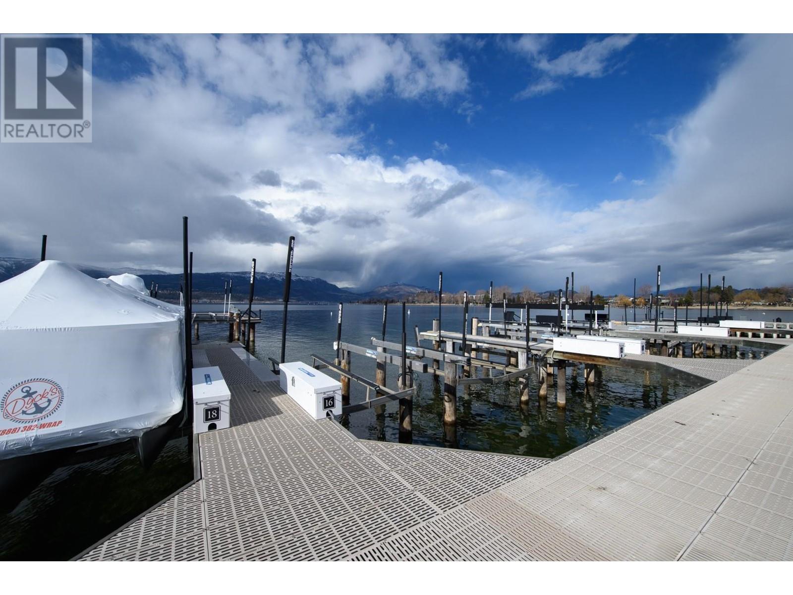 4 3756 Lakeshore Road, Kelowna