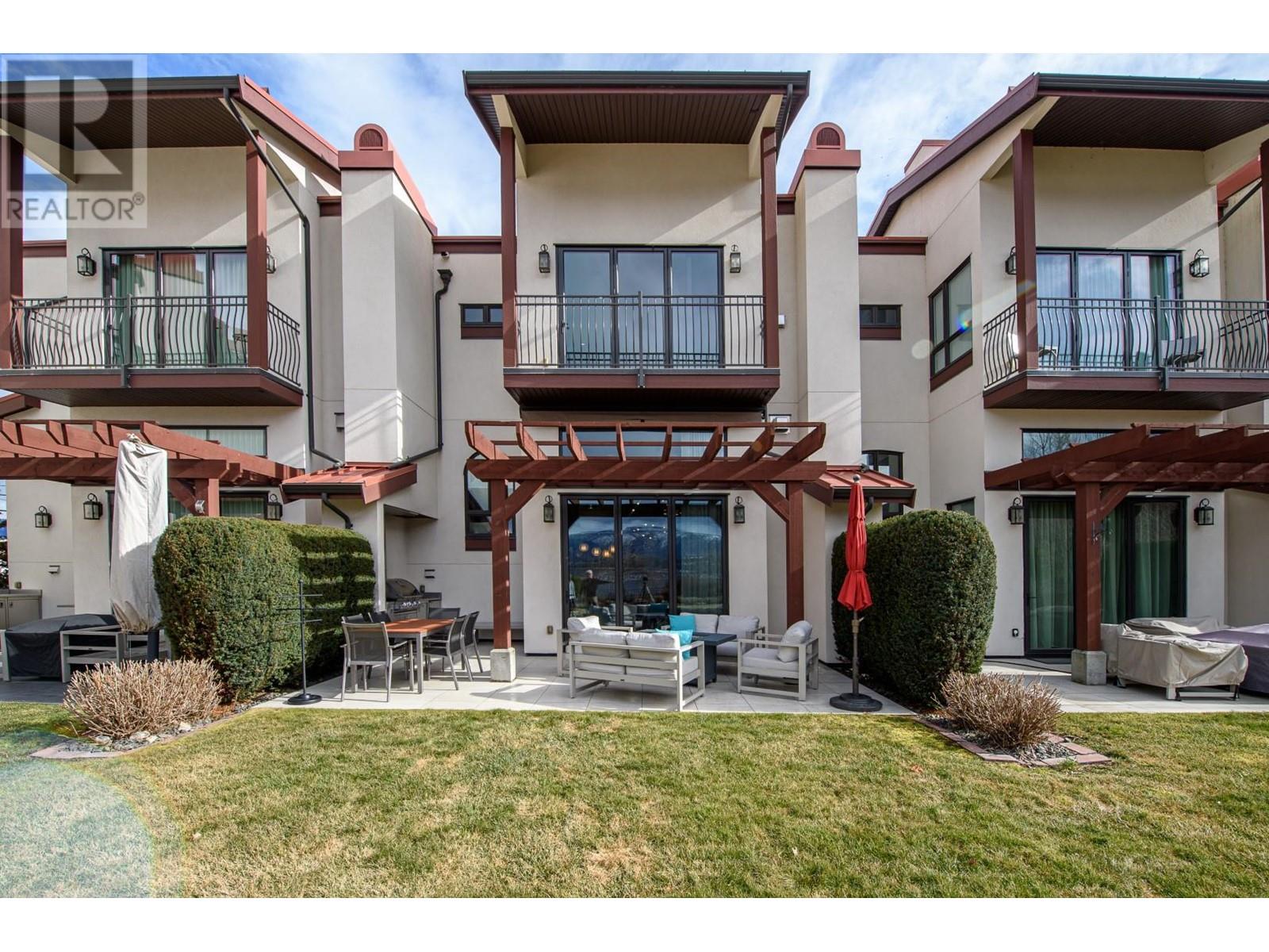 4 3756 Lakeshore Road, Kelowna