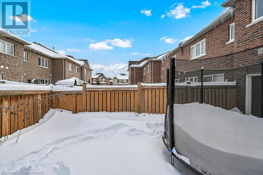 Photo 9 of 457 Queen Mary Drive, Brampton ON