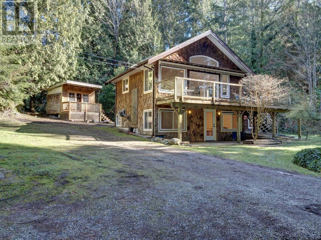 1028 BLACKBURN ROAD, Roberts Creek