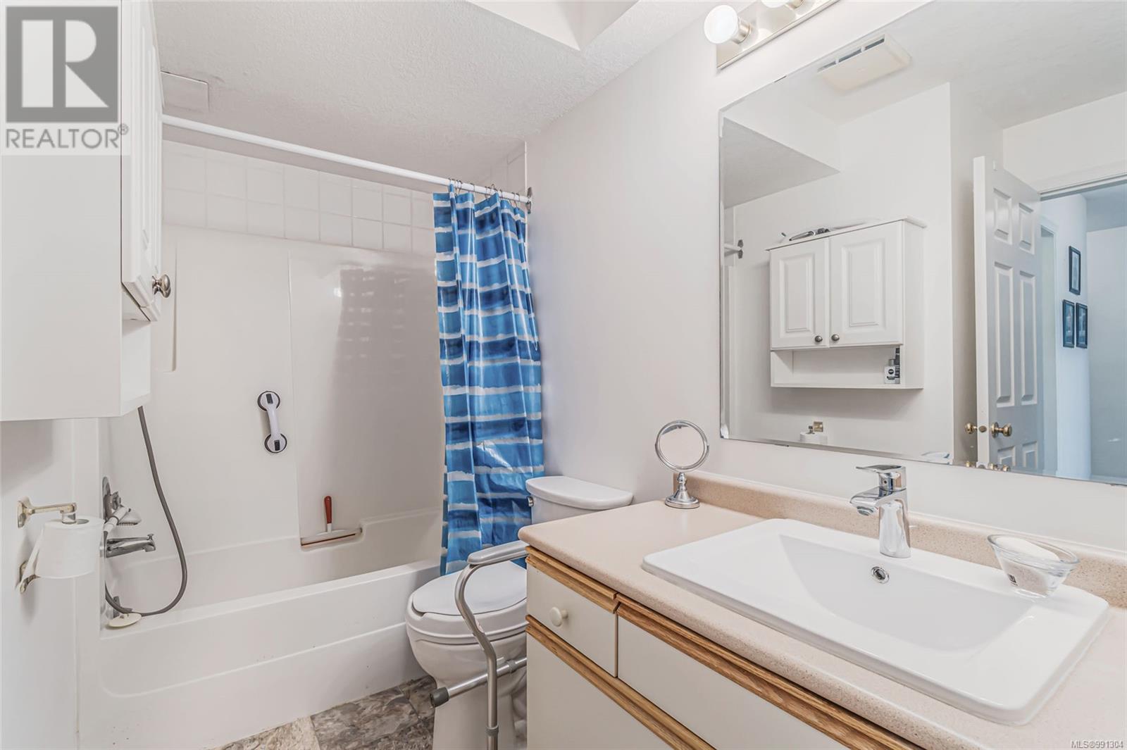 203 435 Morison Ave, Parksville real estate listing 991304