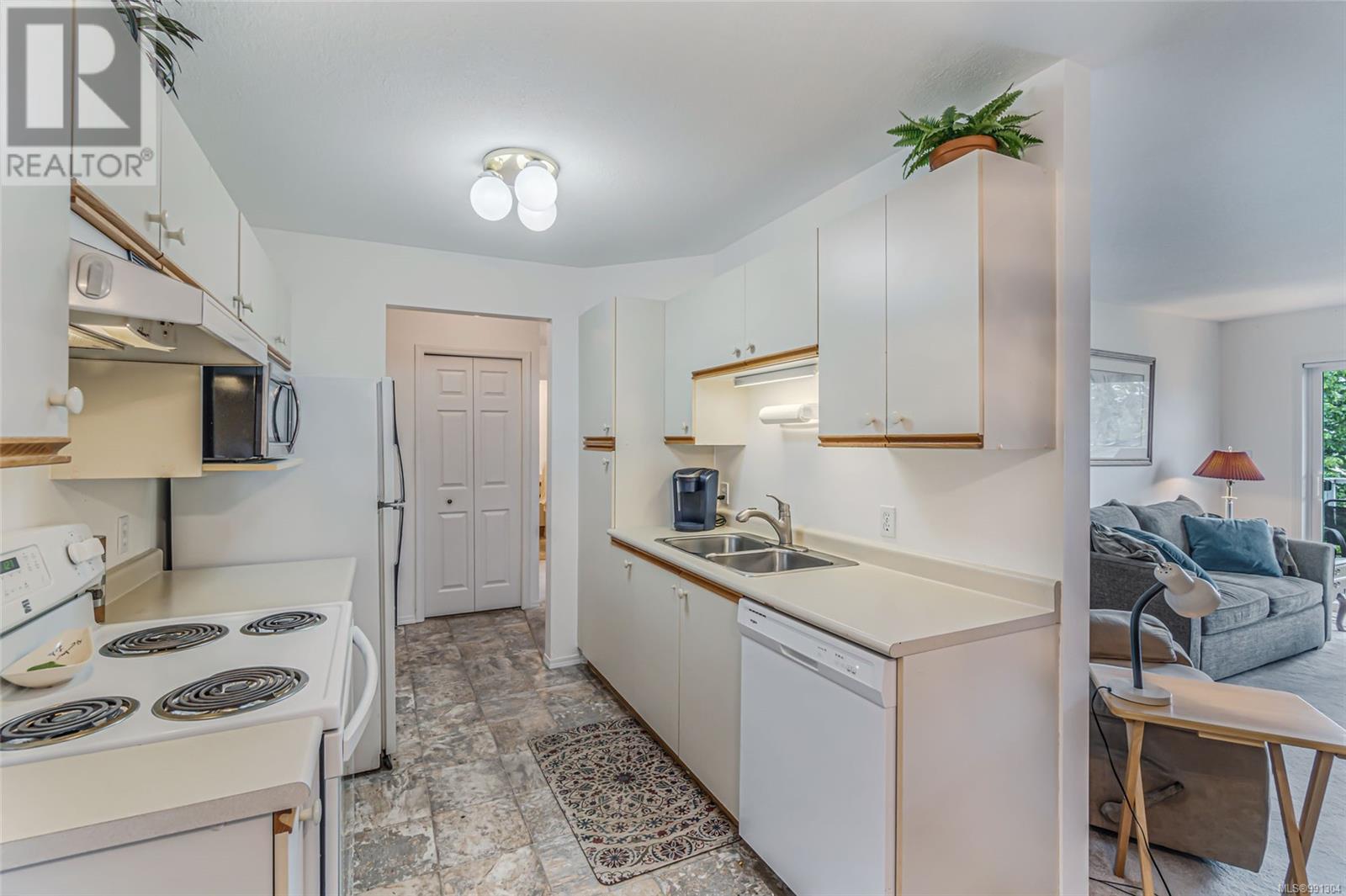 203 435 Morison Ave, Parksville real estate listing 991304