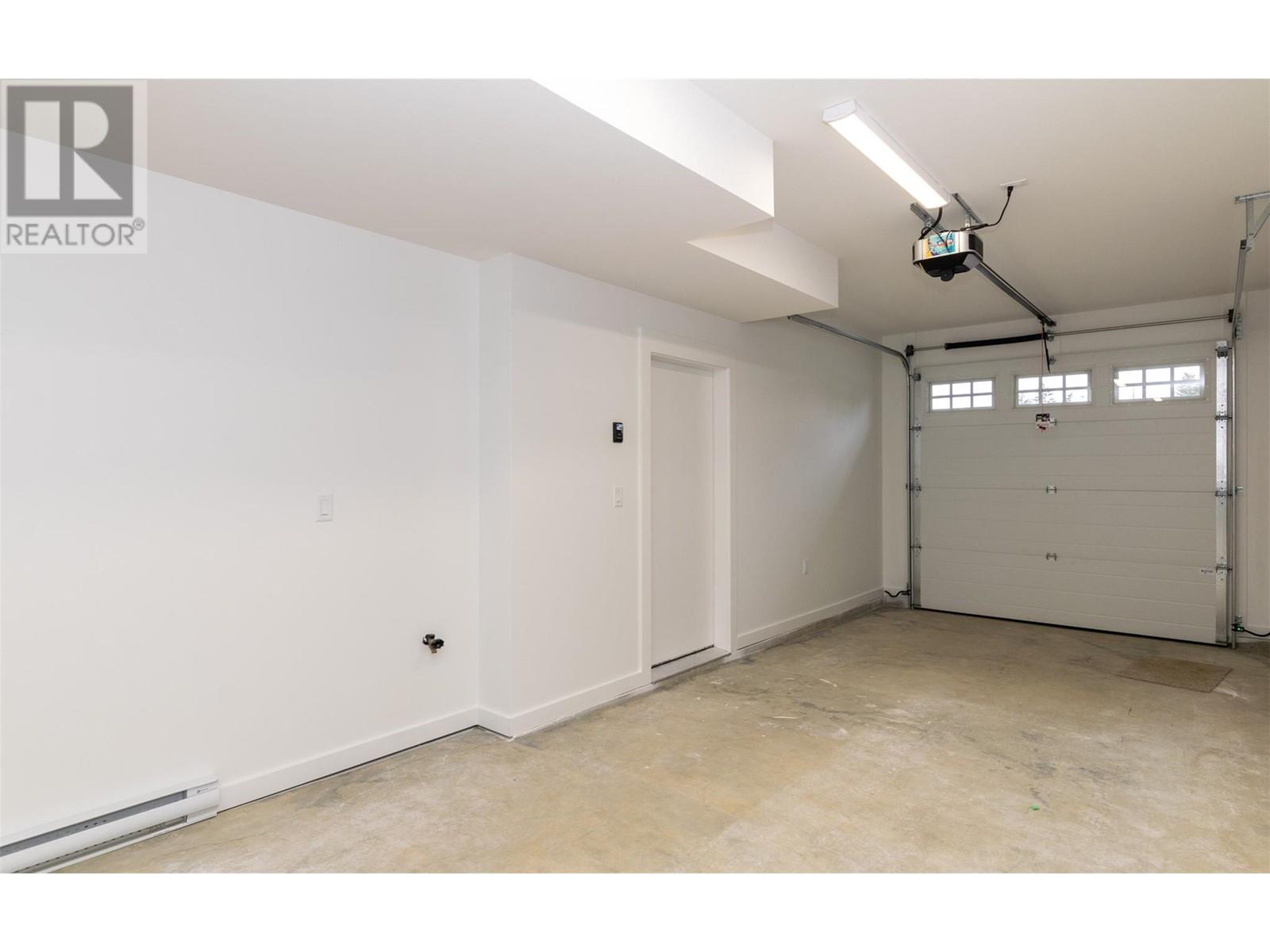 4 1910 11 Avenue Northeast, Salmon Arm