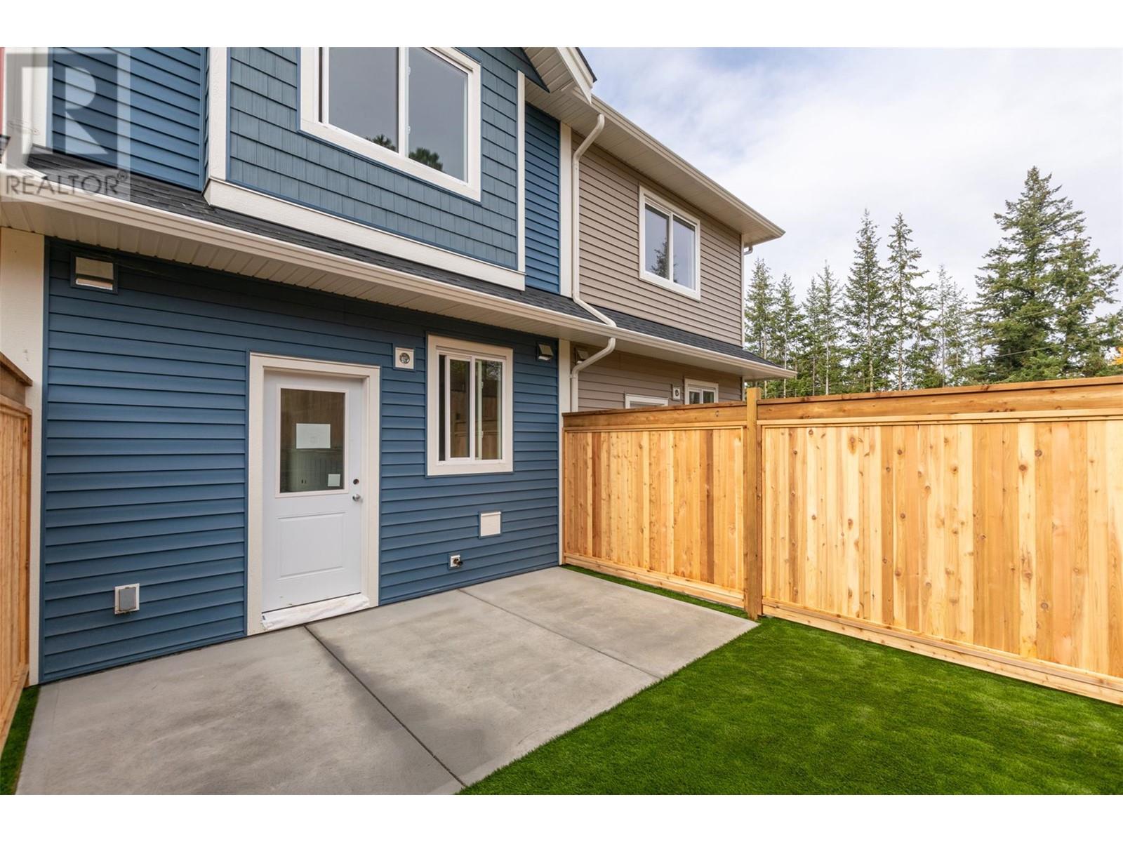 4 1910 11 Avenue Northeast, Salmon Arm