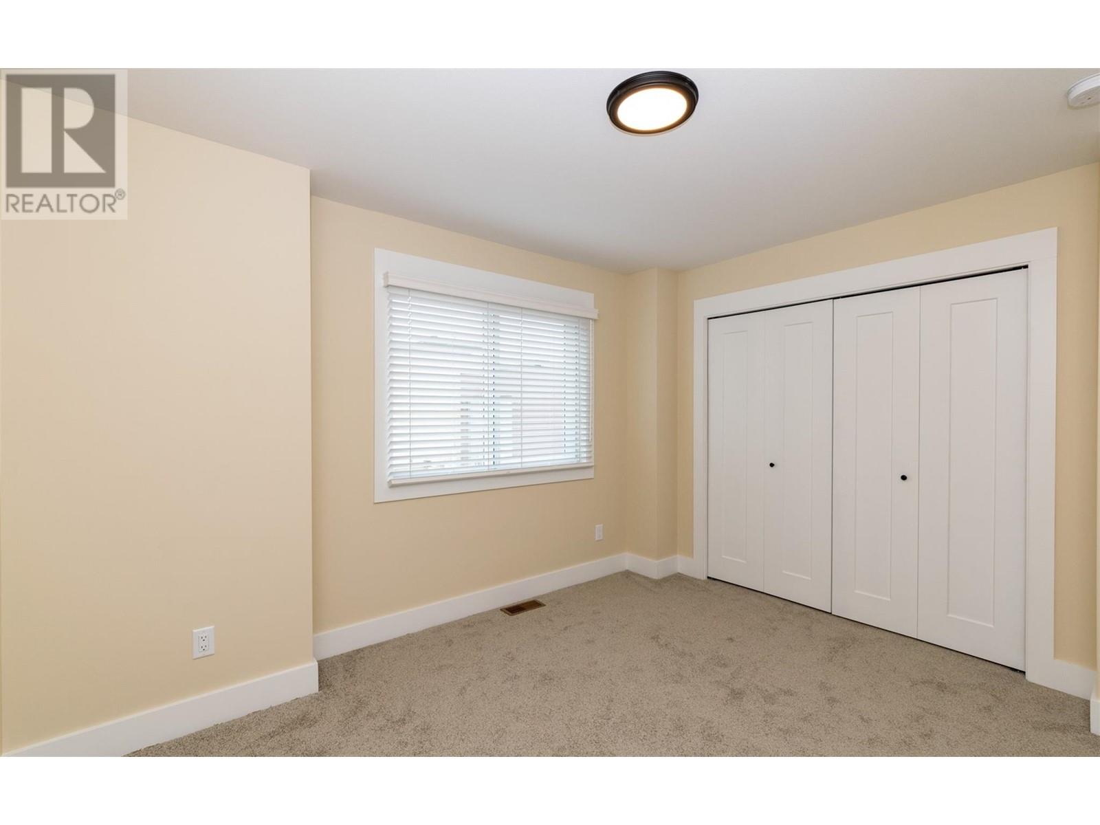 4 1910 11 Avenue Northeast, Salmon Arm