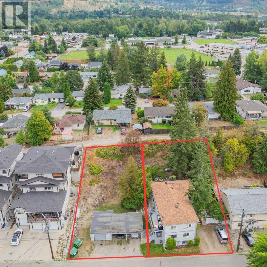  643 11TH Avenue, Castlegar